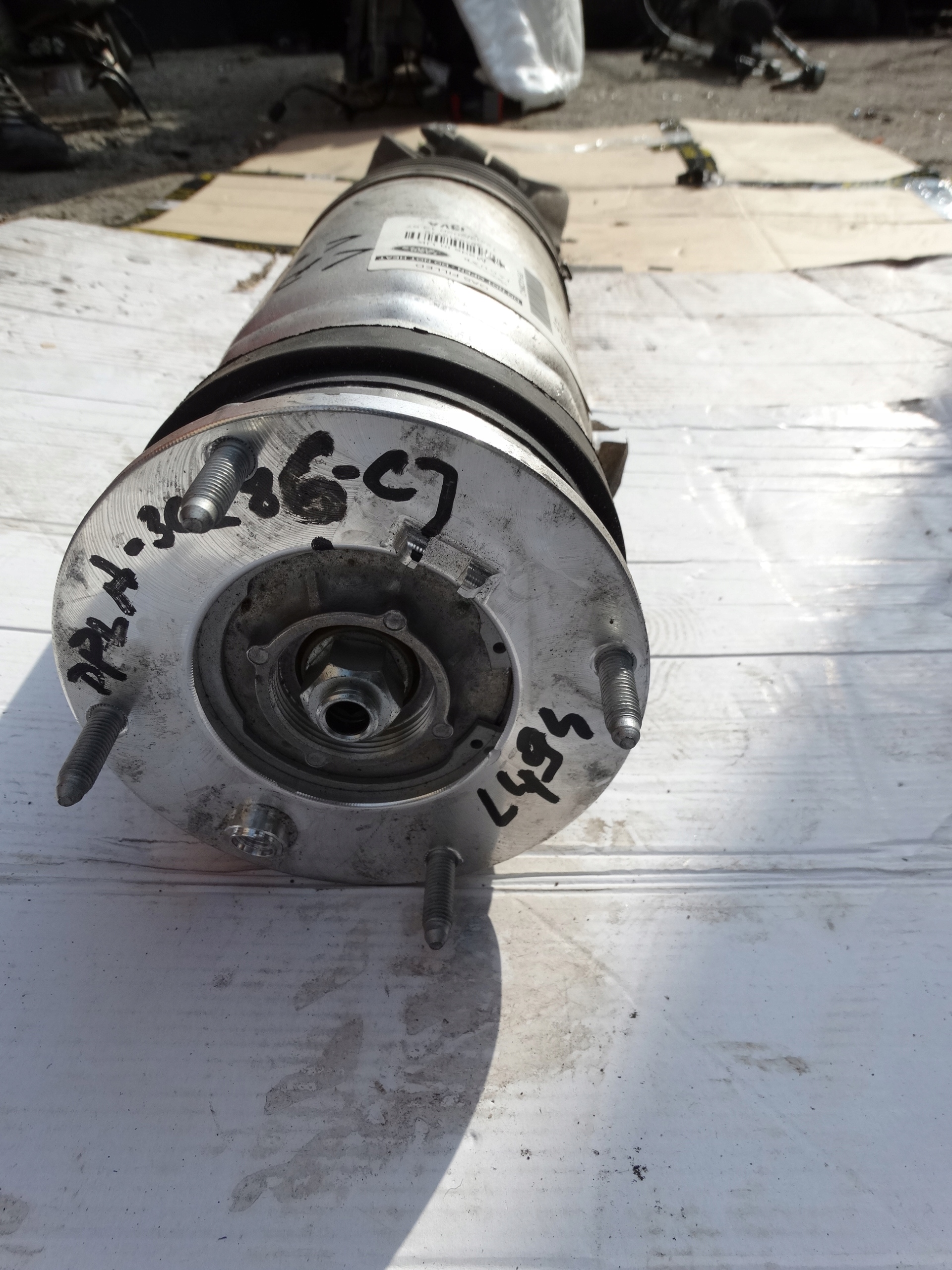 IDEAL shock absorber left front RANGE ROVER L494 II 1 9