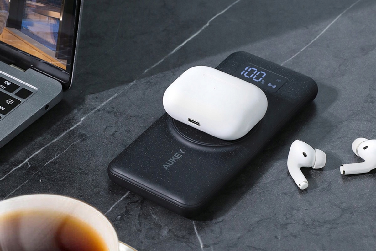 AUKEY Power Bank 1000mAh 22.5W MagSafe LED PD QC HSC Qi Kolor czarny