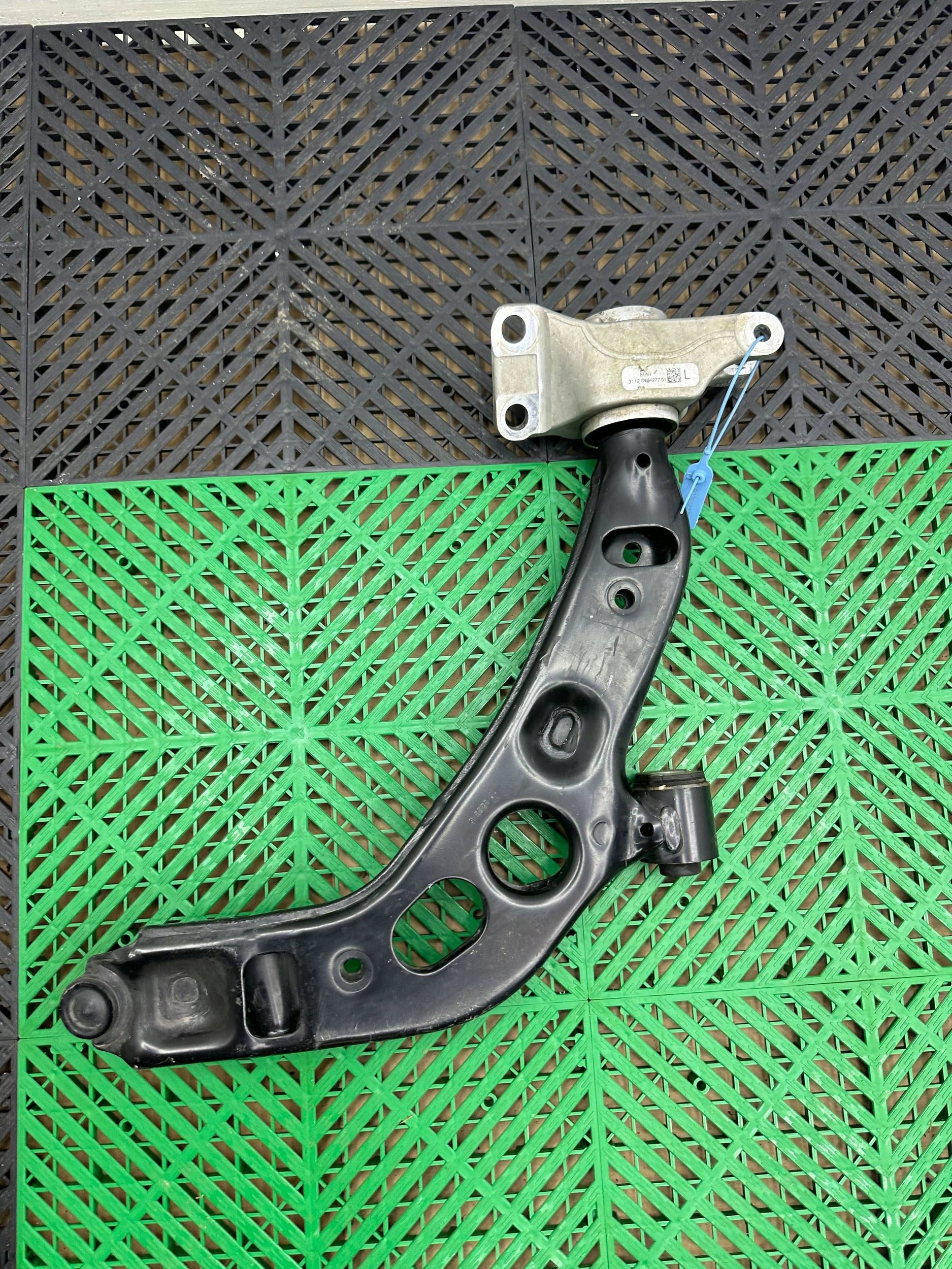 swing front Wszystkie BMW 2 Active Tourer U06 8846543
