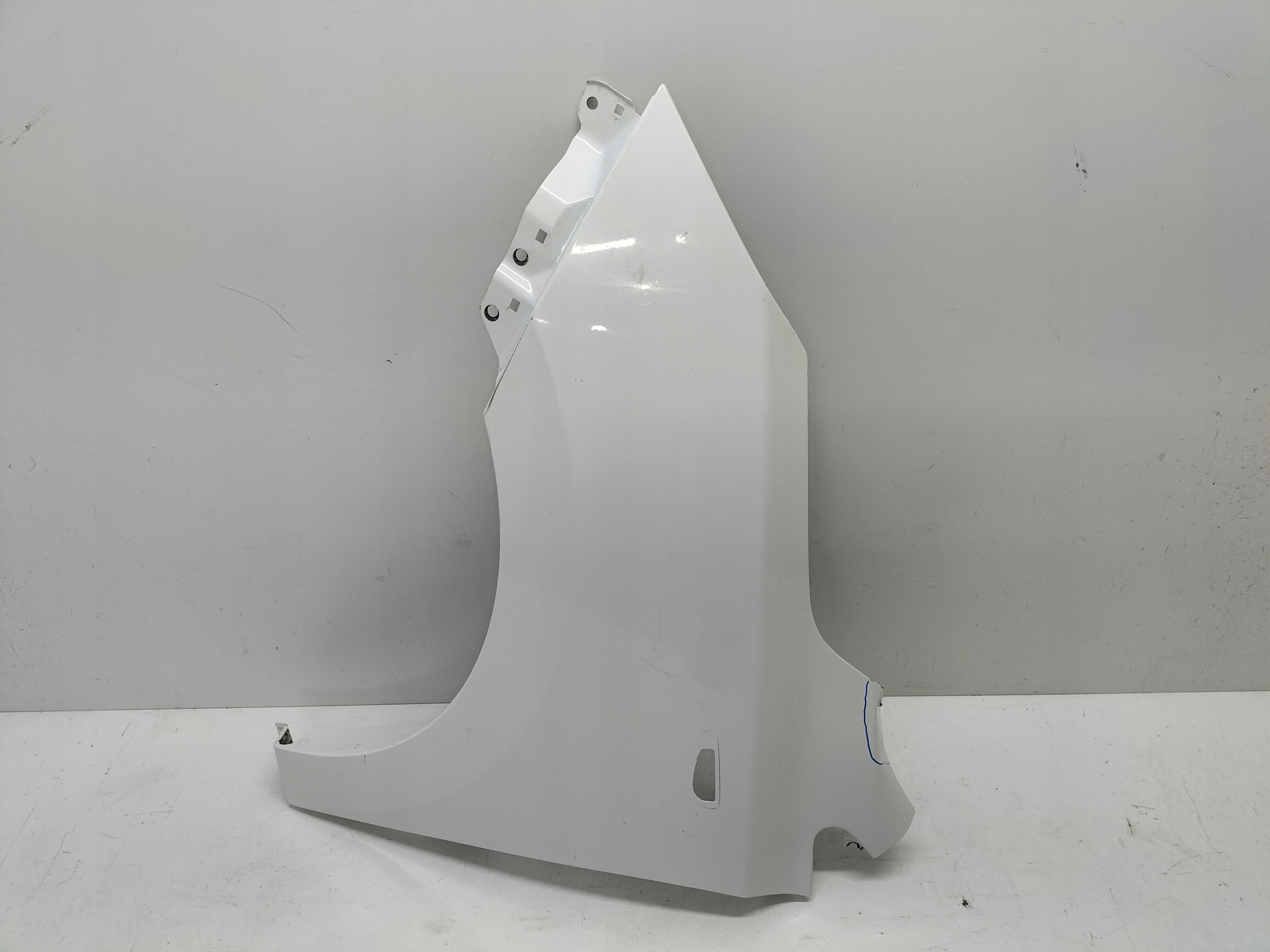fender front front left HYUNDAI IX35 09