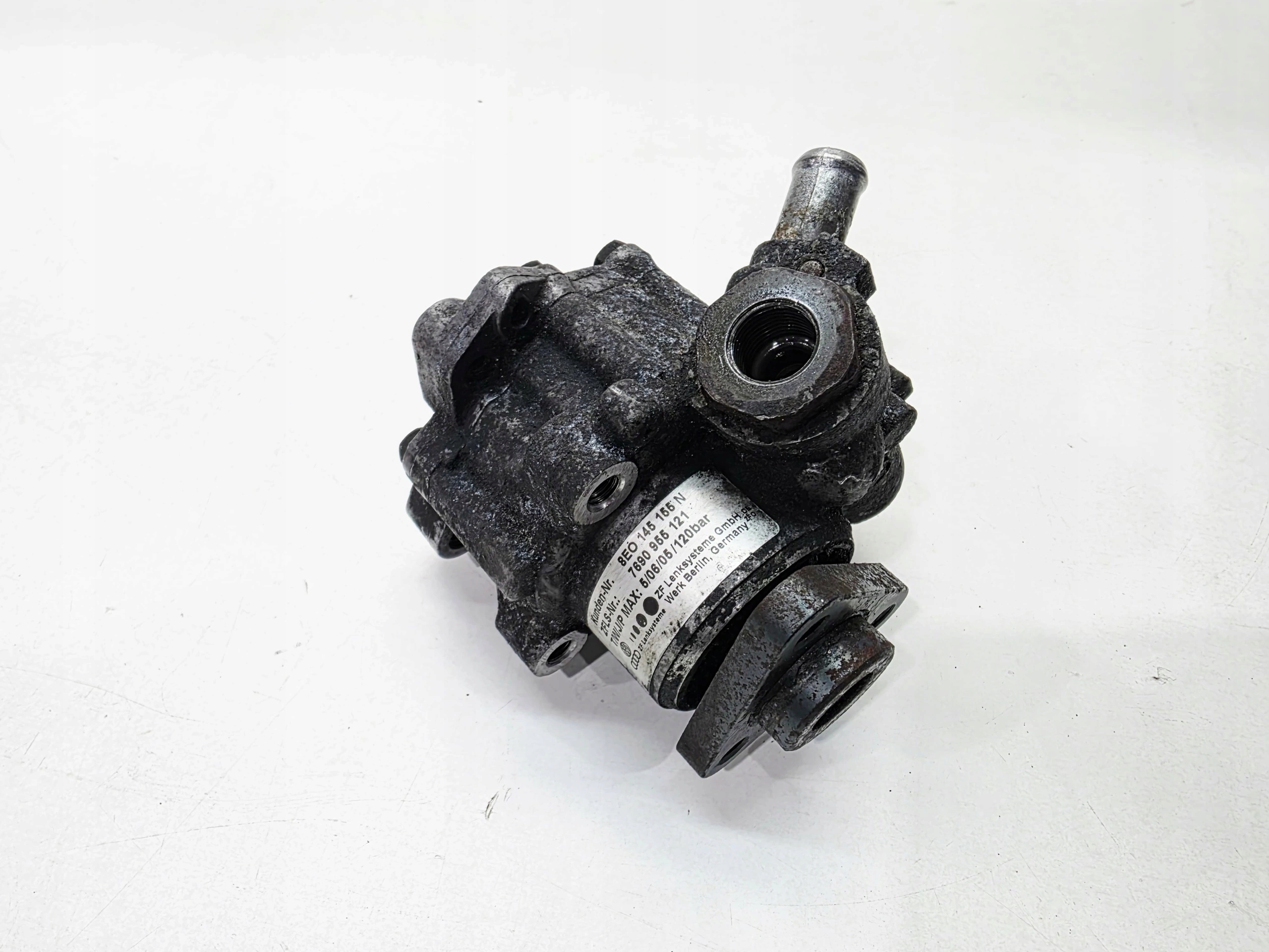 servo pump AUDI A4 B7 2.0 TDI 8E0145155N