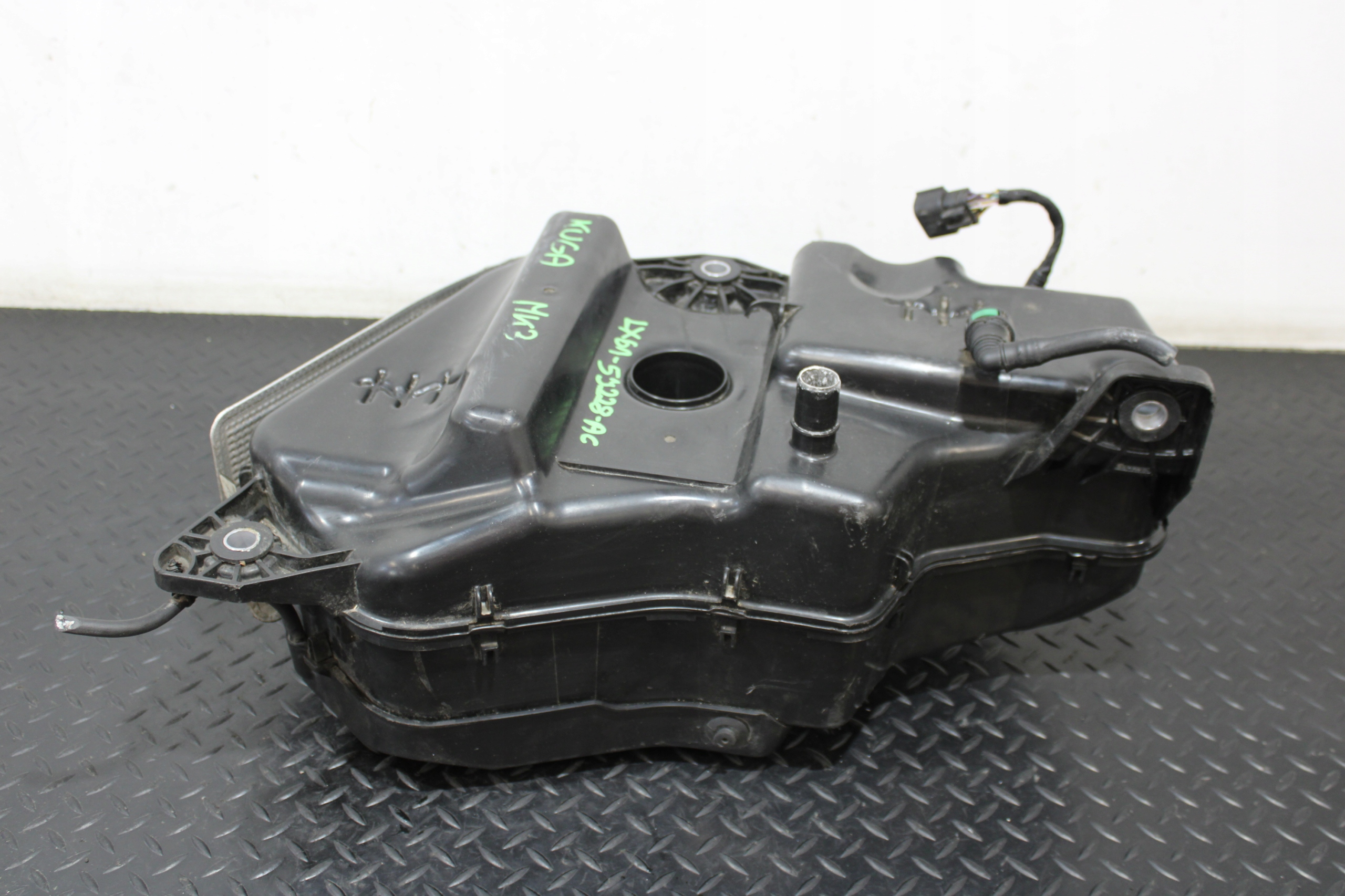 serbatoio ADBLUE Pompa FORD KUGA MK3 ST-LINE LX61-5J228-AC