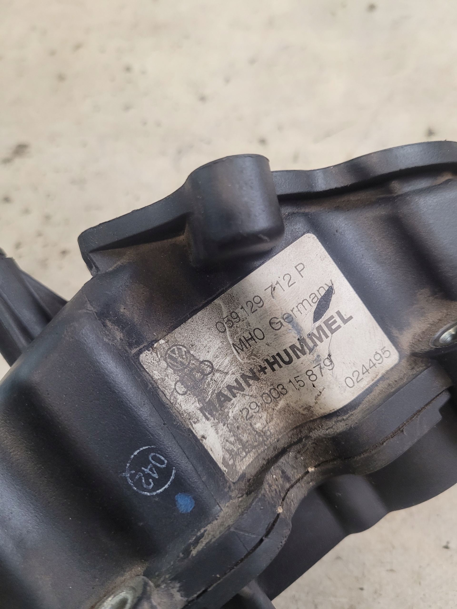 intake manifold OE 059129712P AUDI A6 C6 2.7TDI