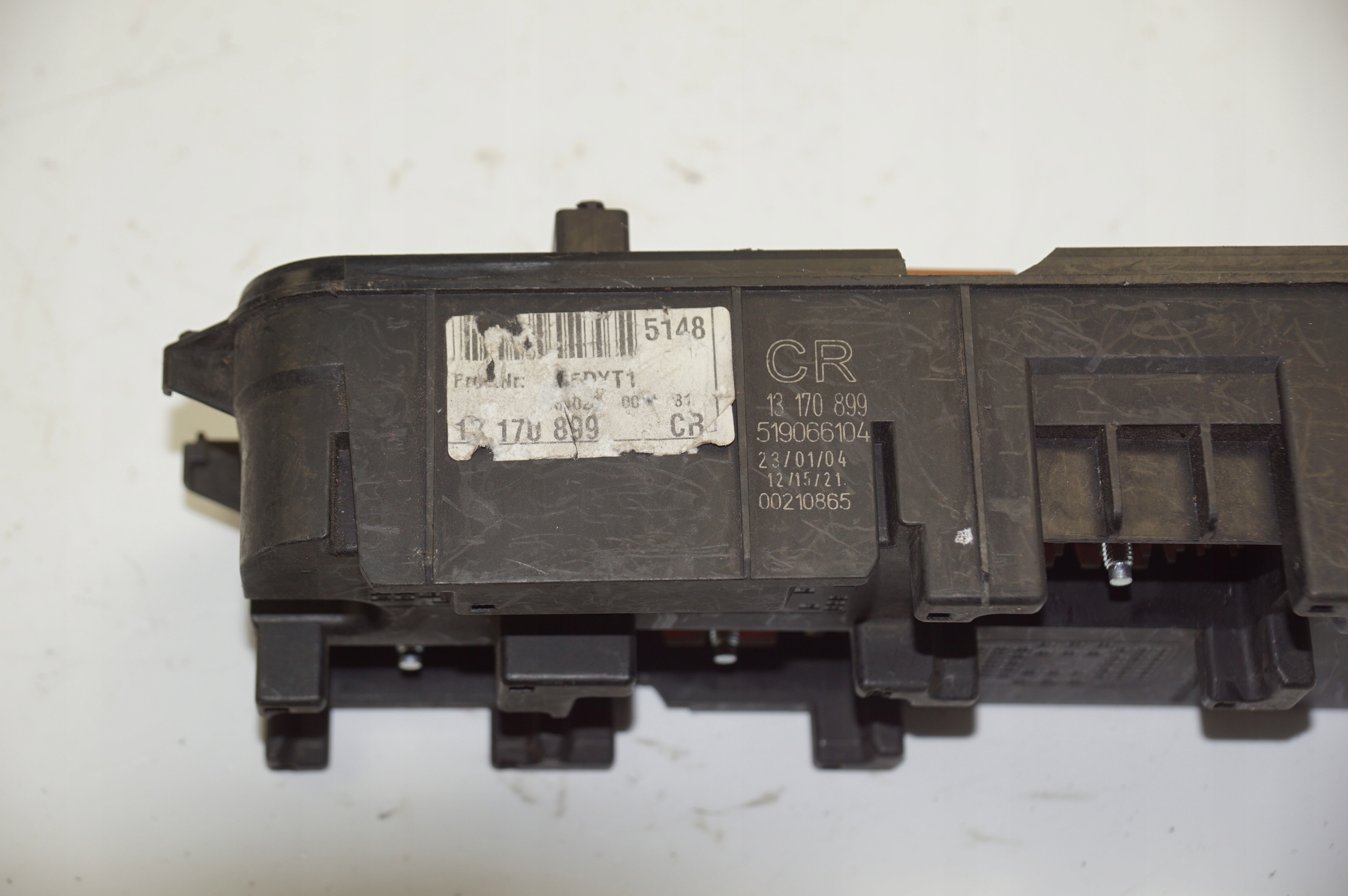 Module fusibles 13170890 OPEL VECTRA C