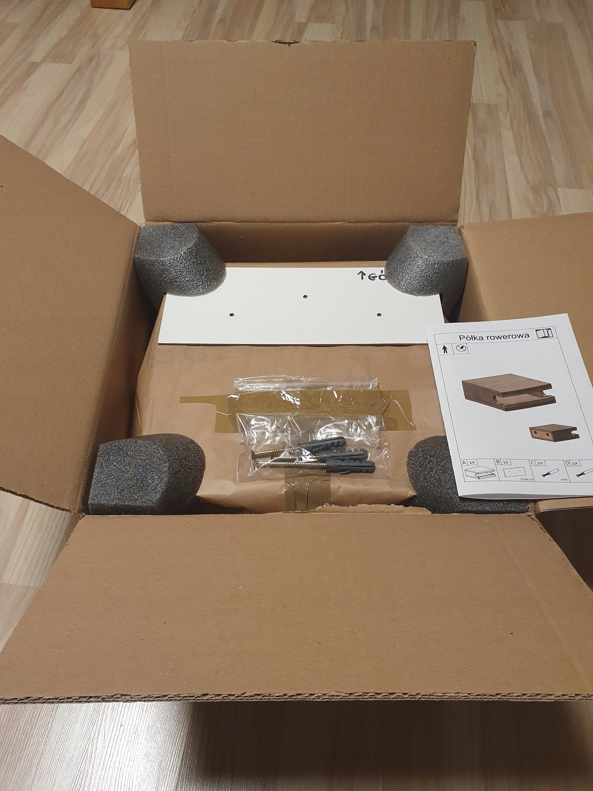 Wieszak na rower drewno jesionowe bielaste Rodzaj ścienny