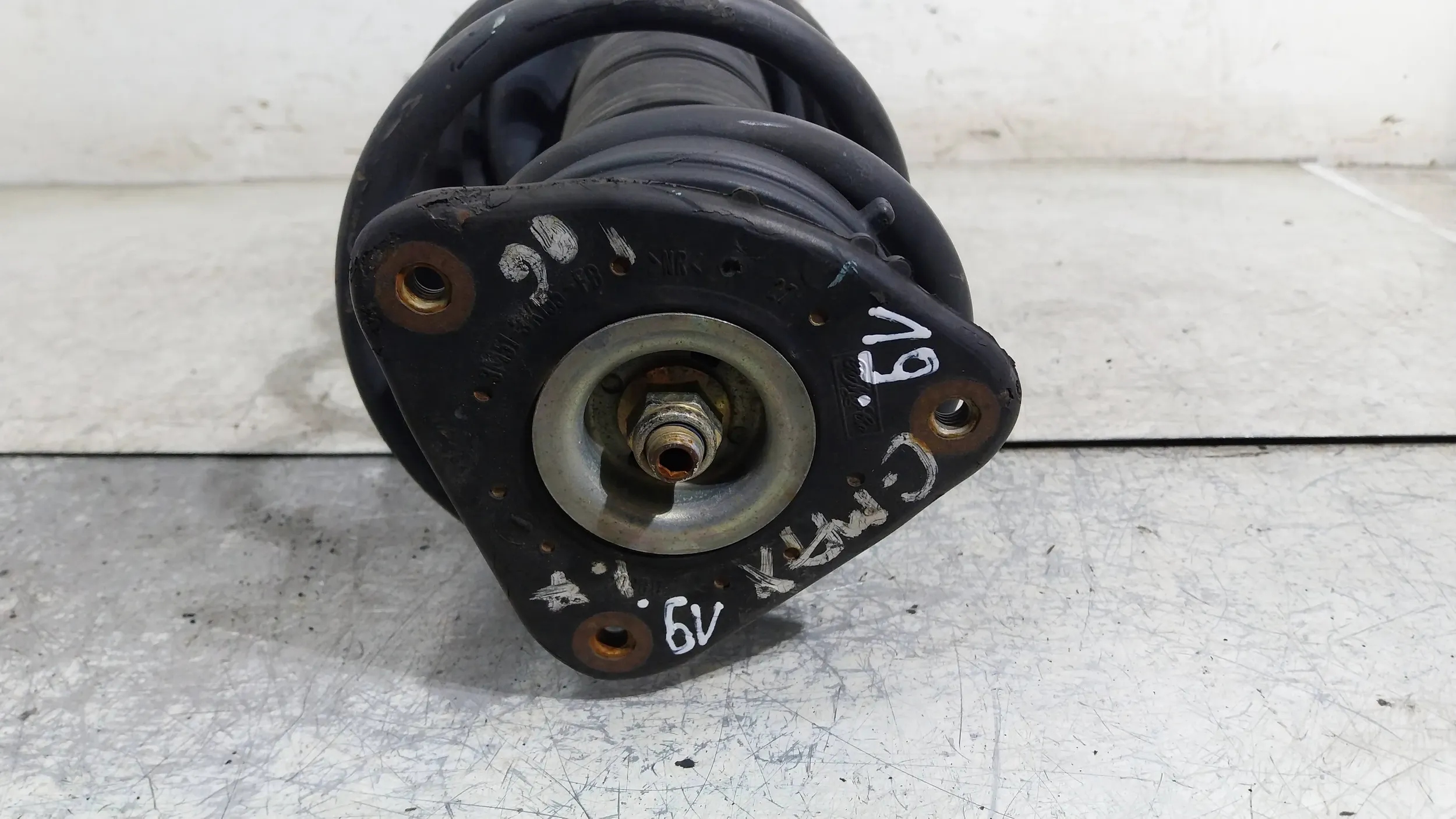 shock absorber front left 3M51-18K001-CCK Ford C-Max MK1 Volvo C30 S40 V50