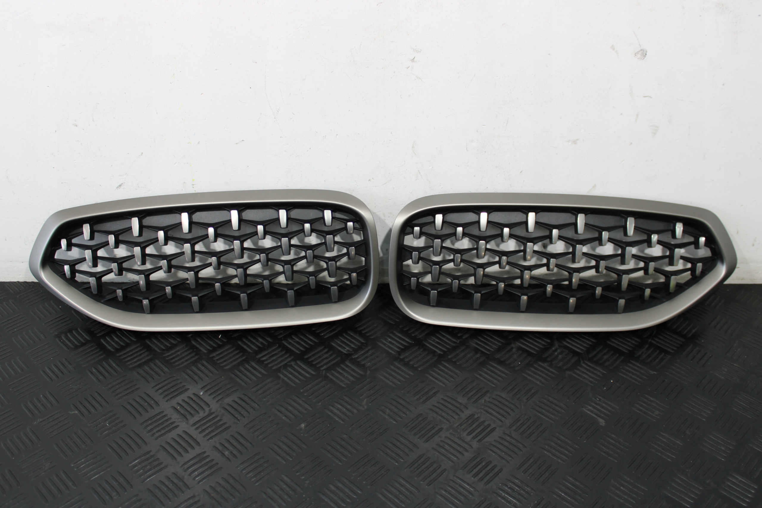 BMW Z4 G29 Kühlergrill FRONTGRILL Kühlergitter 7435520 - Thumbnail 1