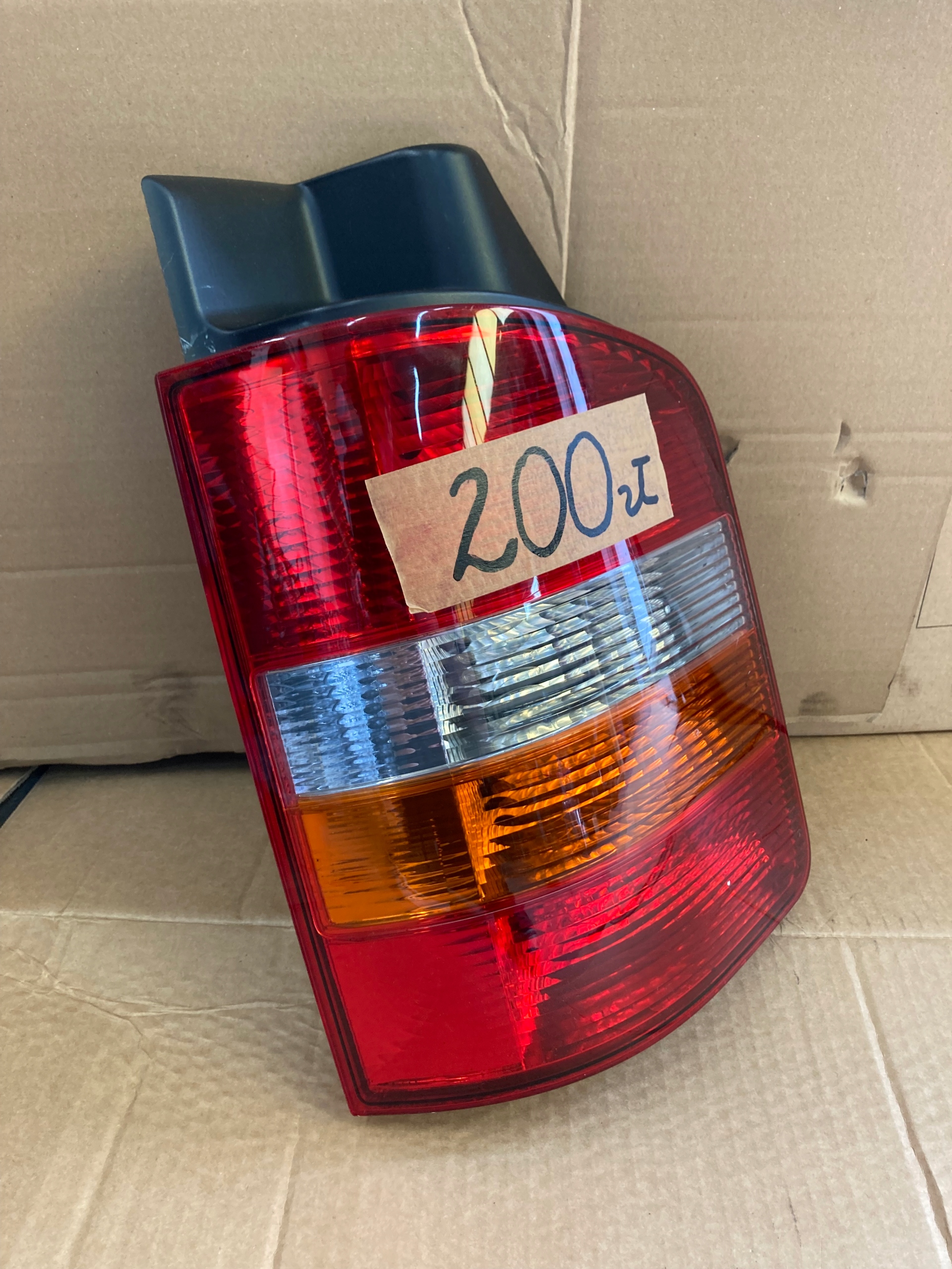 T5 TRANSPORTER light rear left WERSJA Z DRZWIAMI