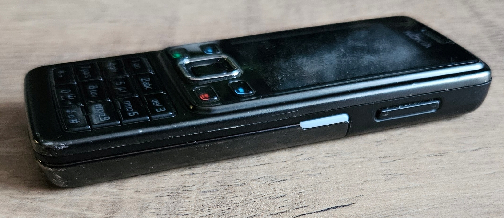 Telefon komórkowy Nokia 6300 16 MB / 10 MB czarny