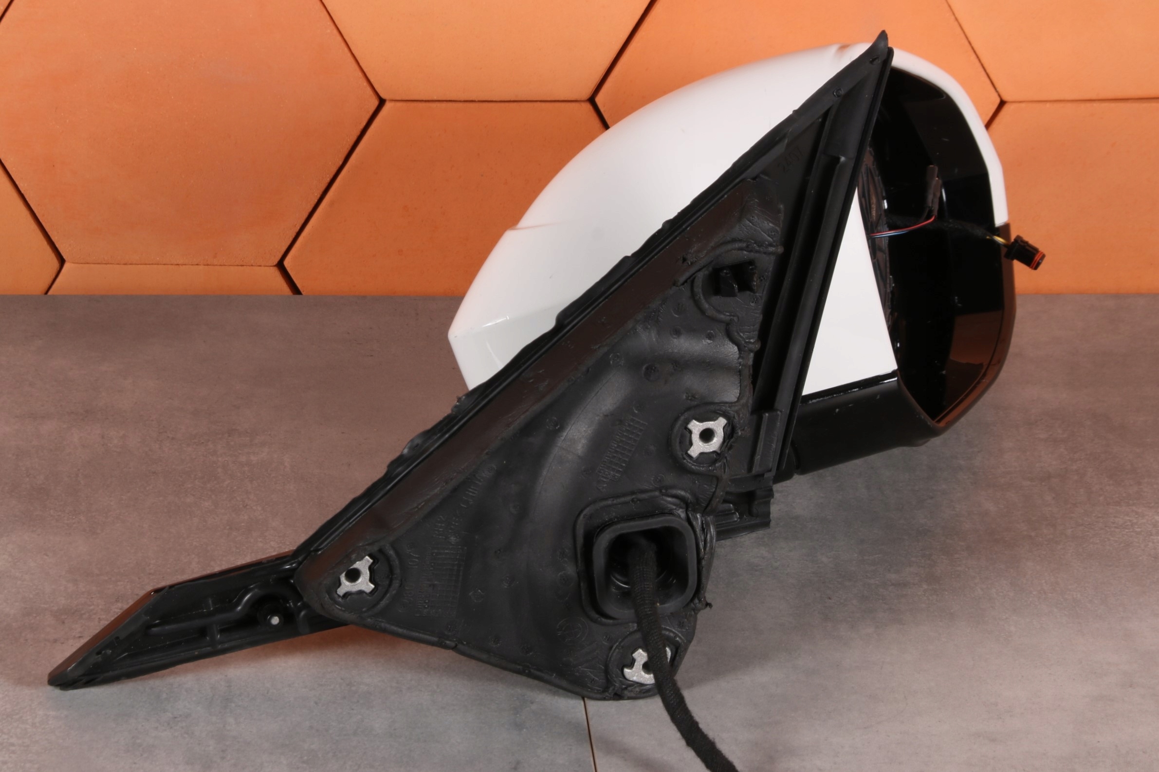 BMW G60 G61 G70 mirror right support cover indicator NAPED 5A292C7