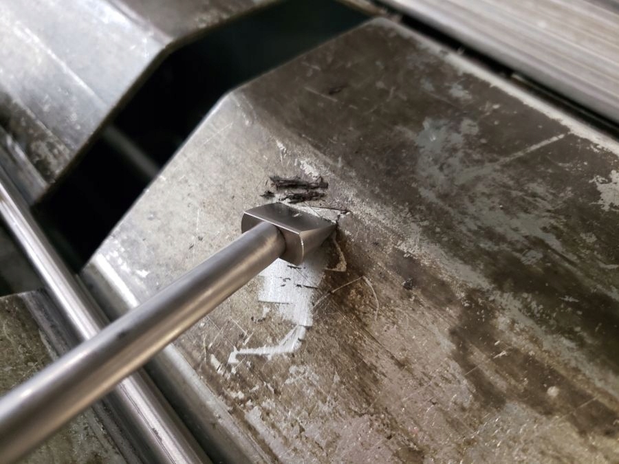 Pistolet z funkcją skrobaka Marka Hubitools