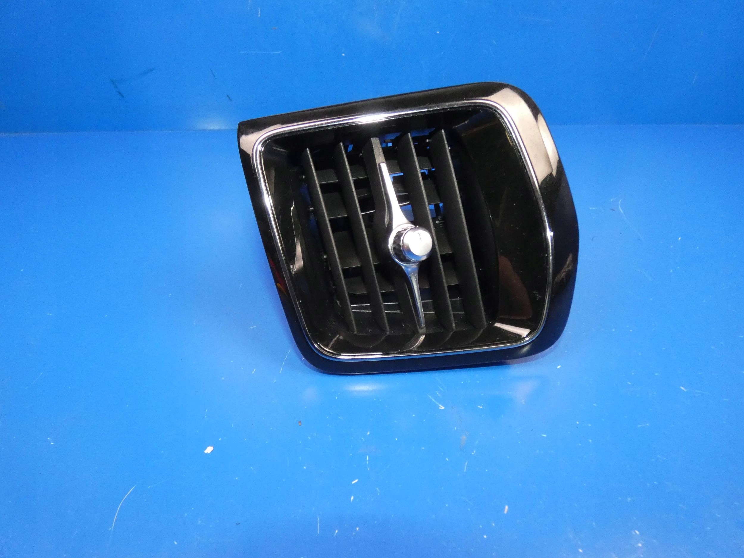 VOLVO V60 II S60 III 18- grid air conditioning devices left left front