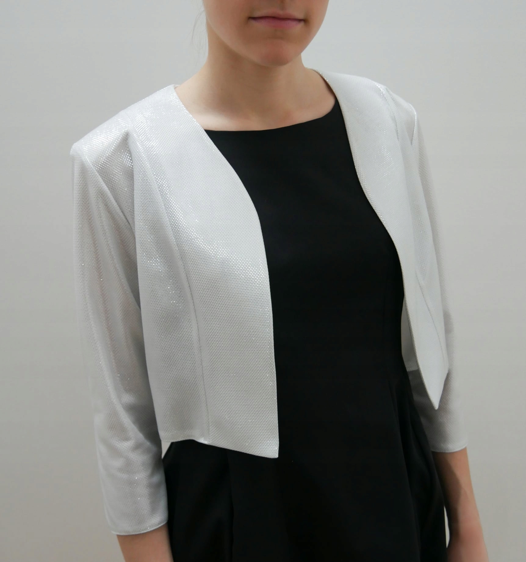 Bolerko żakiecik mieniące złote r 46 Rękaw rękaw 3/4