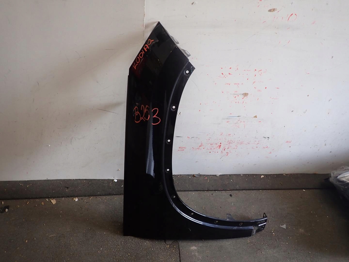fender front front right SKODA KODIAQ 2016