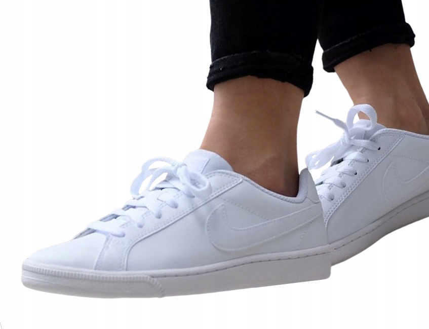 Dámské sportovní boty Nike Court Royale, bílé