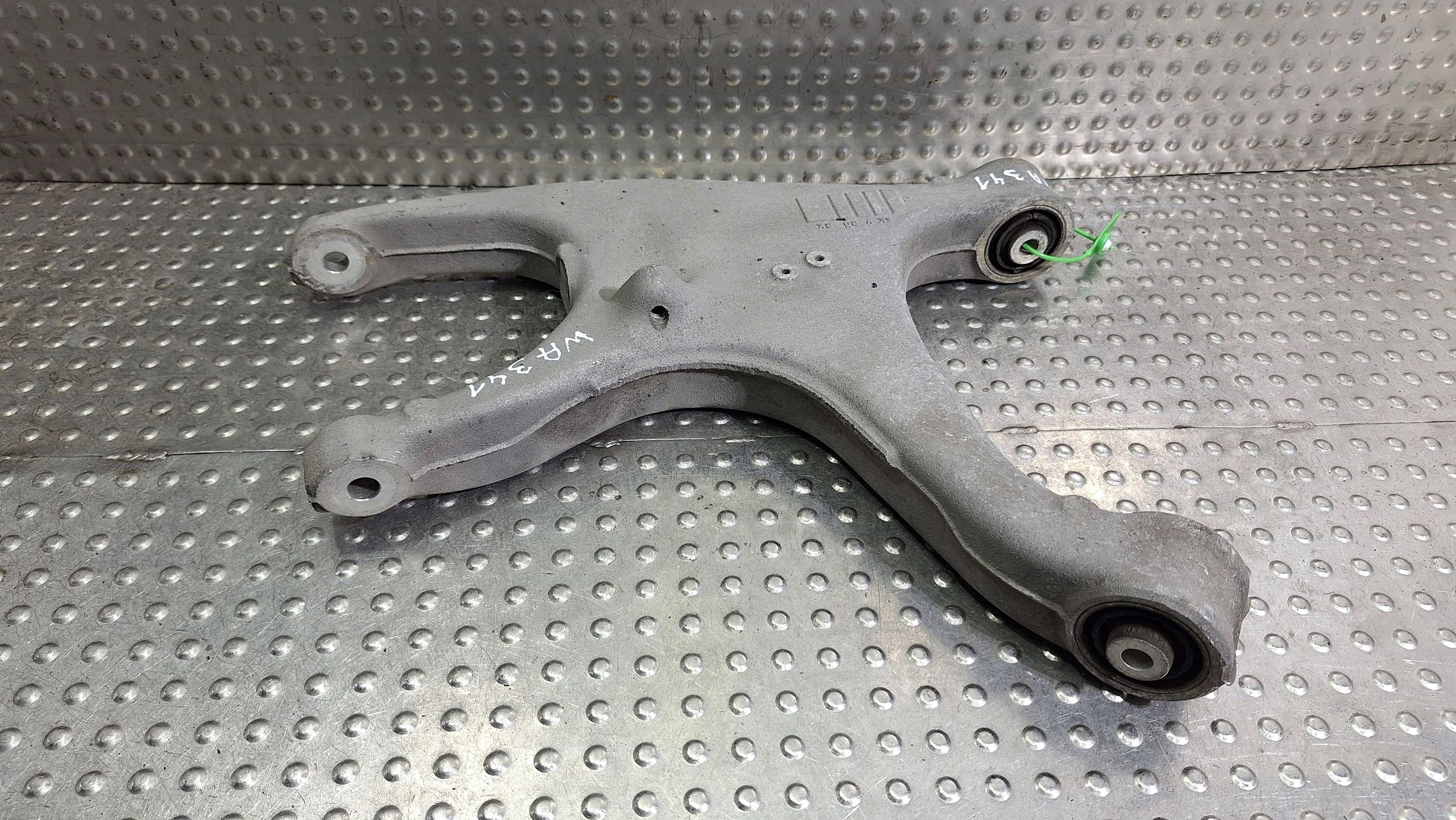 Querlenker Achsträgers rechts heck 8K0505312J AUDI A4 B8 A5 8T Original