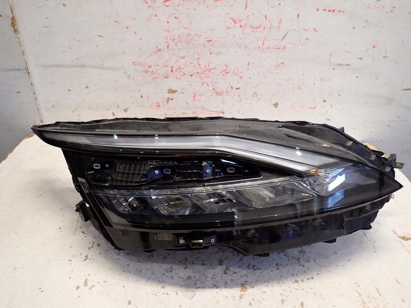 light front right NISSAN QASHQAI III J12 FULL LED 21- 100-8D02G