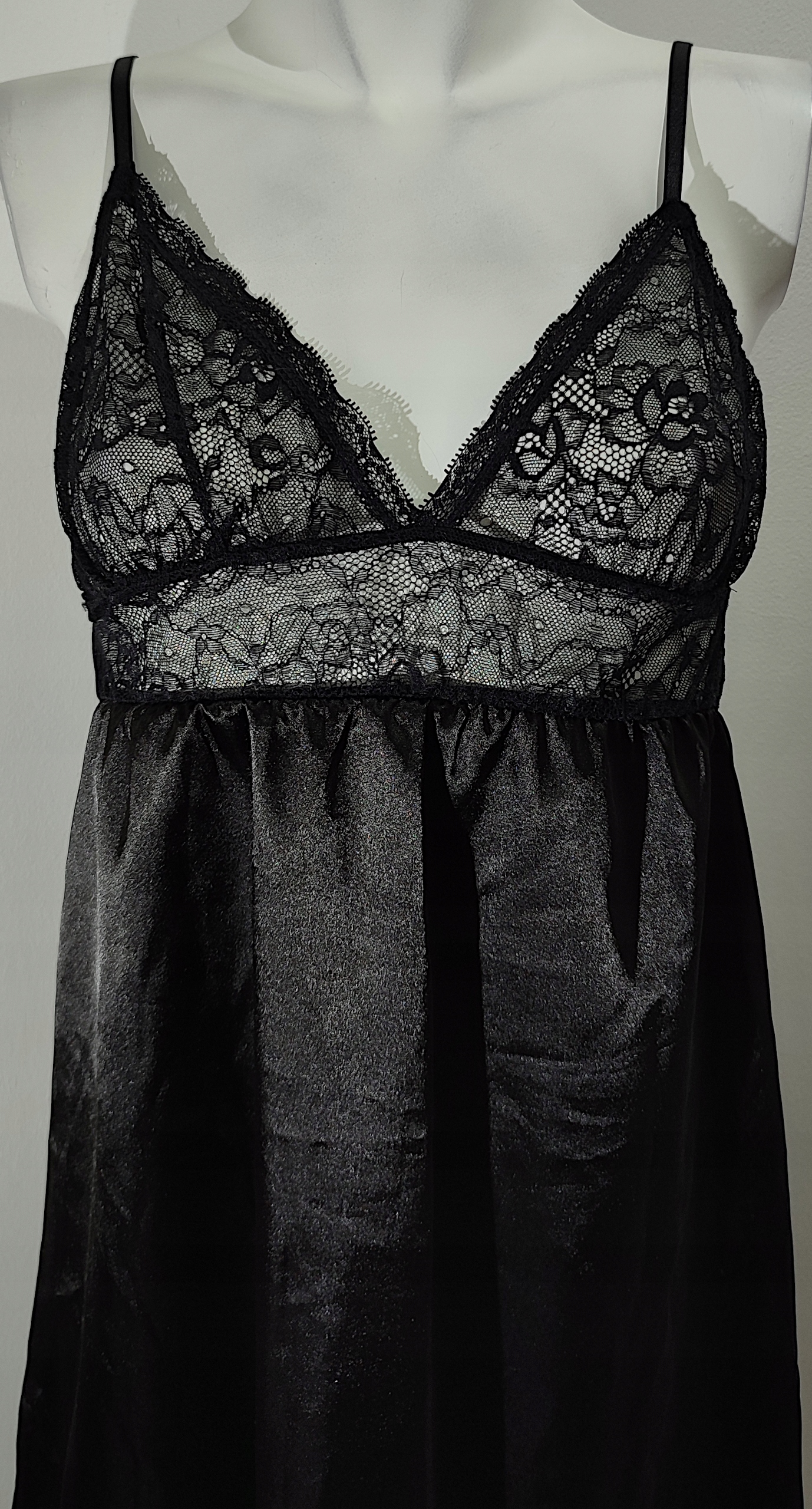 czarna KOSZULKA nocna satynowa PIERRE CARDIN L Rozmiar L