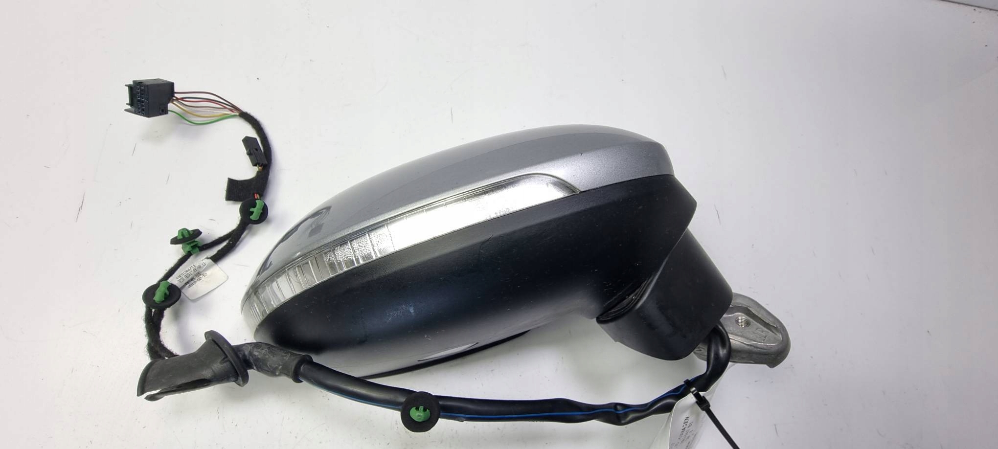 mirror right 9 PIN VOLKSWAGEN PASSAT B8