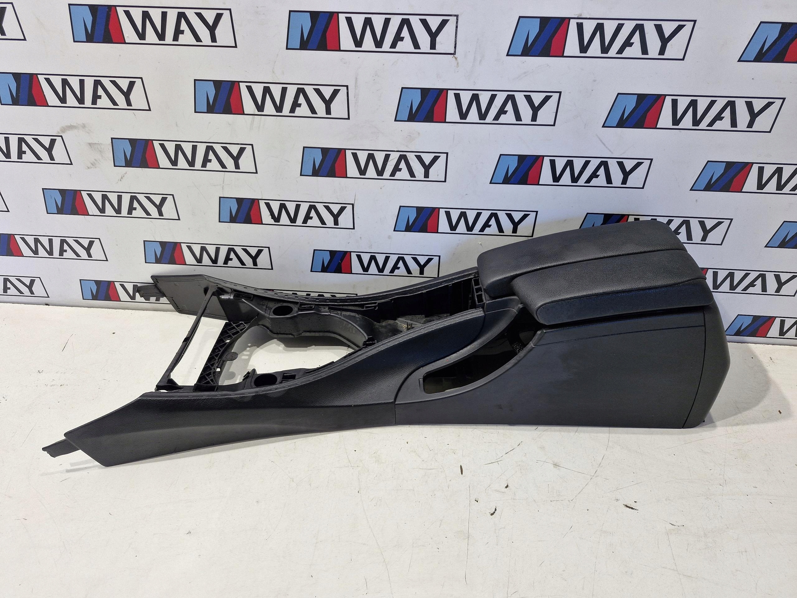 BMW E90 E91 TUNEL armrest leather DZIELONY