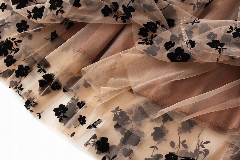 DŁUGA PLISOWANA SPÓDNICA CZESKA SPÓDNICAM Długość do połowy łydki