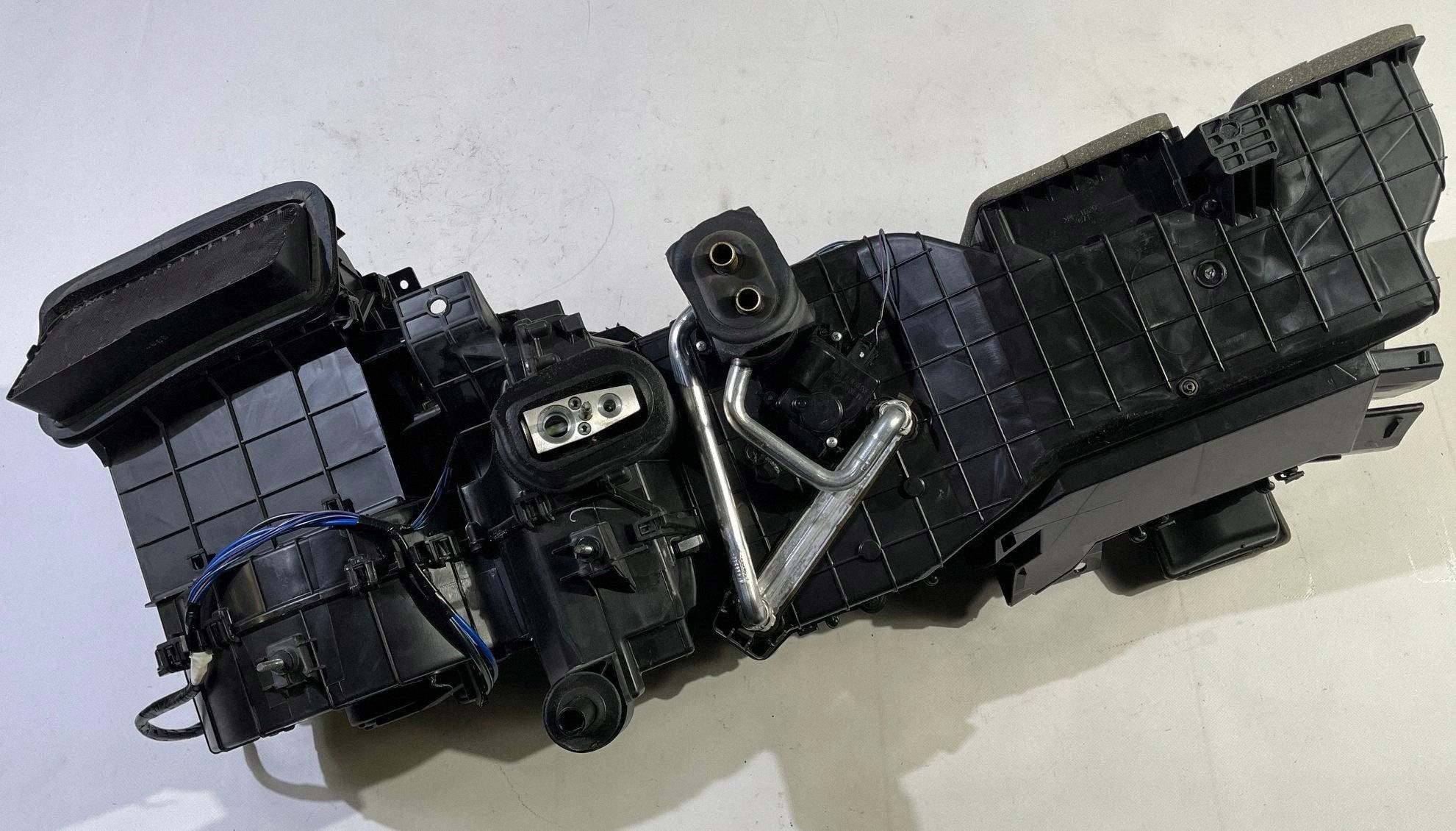 ohřívač kompletní Dodge RAM 1500 2013-2018