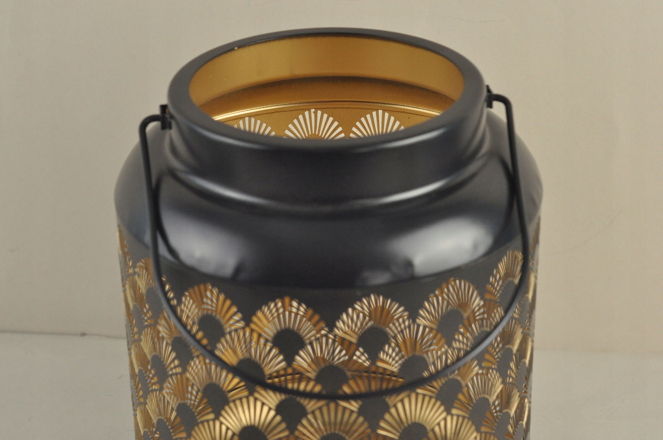 Lampion metalowy złoty brązowy latarnia Rodzaj lampion