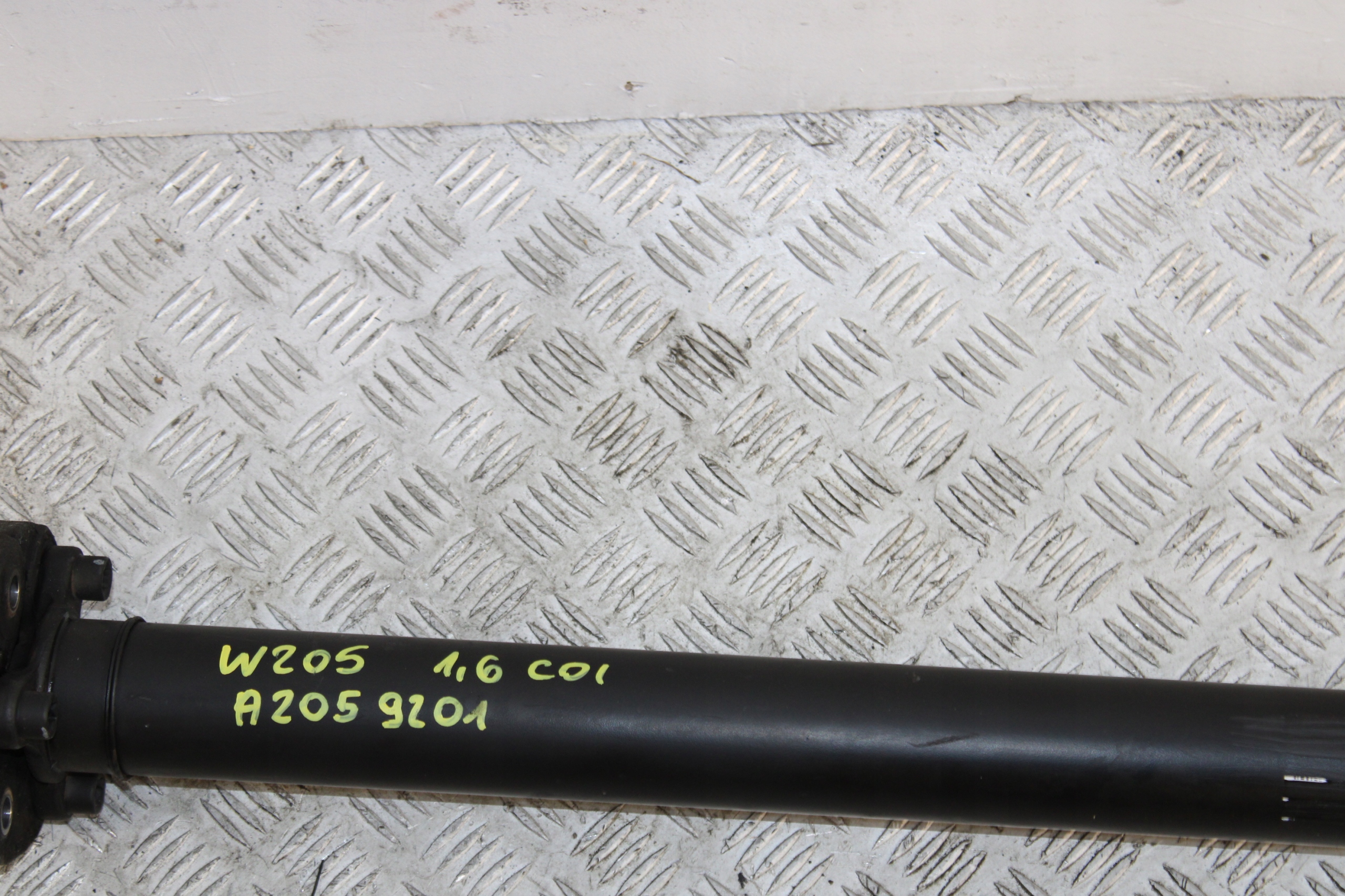 cardan KARDAN MERCEDES C-KLASA W205 A2059201