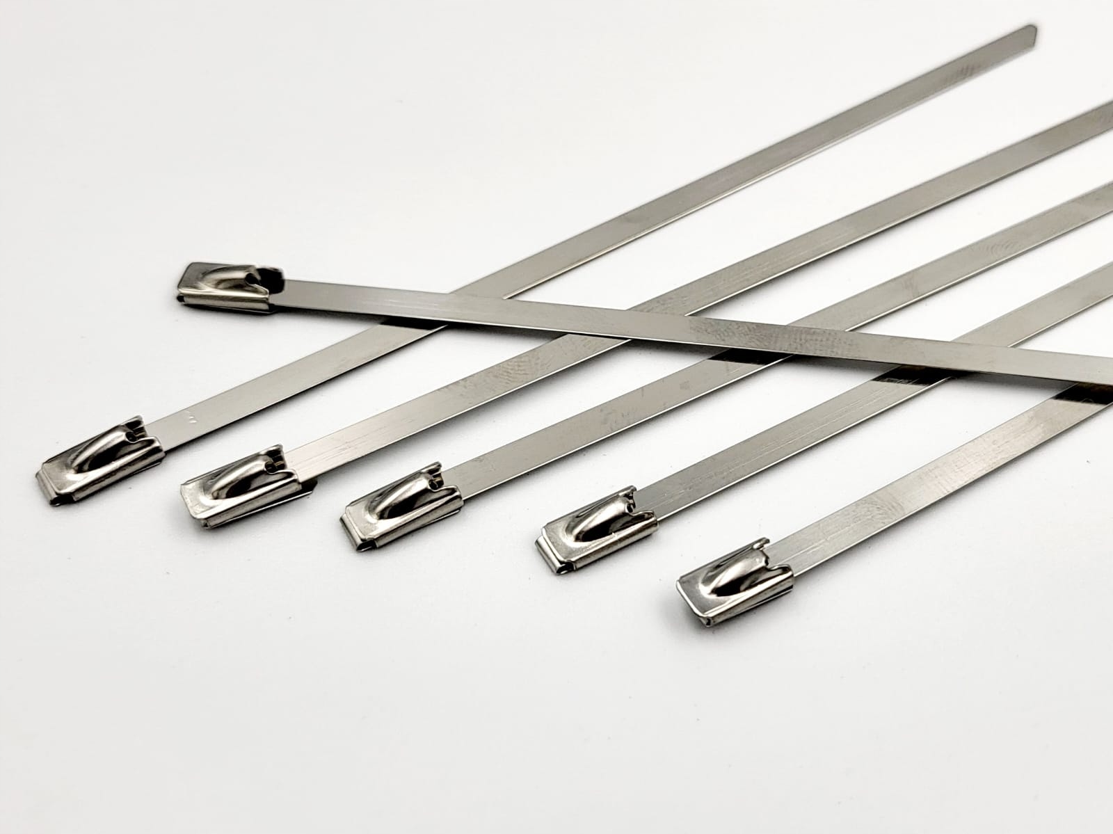 Opaska stalowa 7,9 x 300 mm -100 szt samozaciskowa, trytytka nierdzewna 304