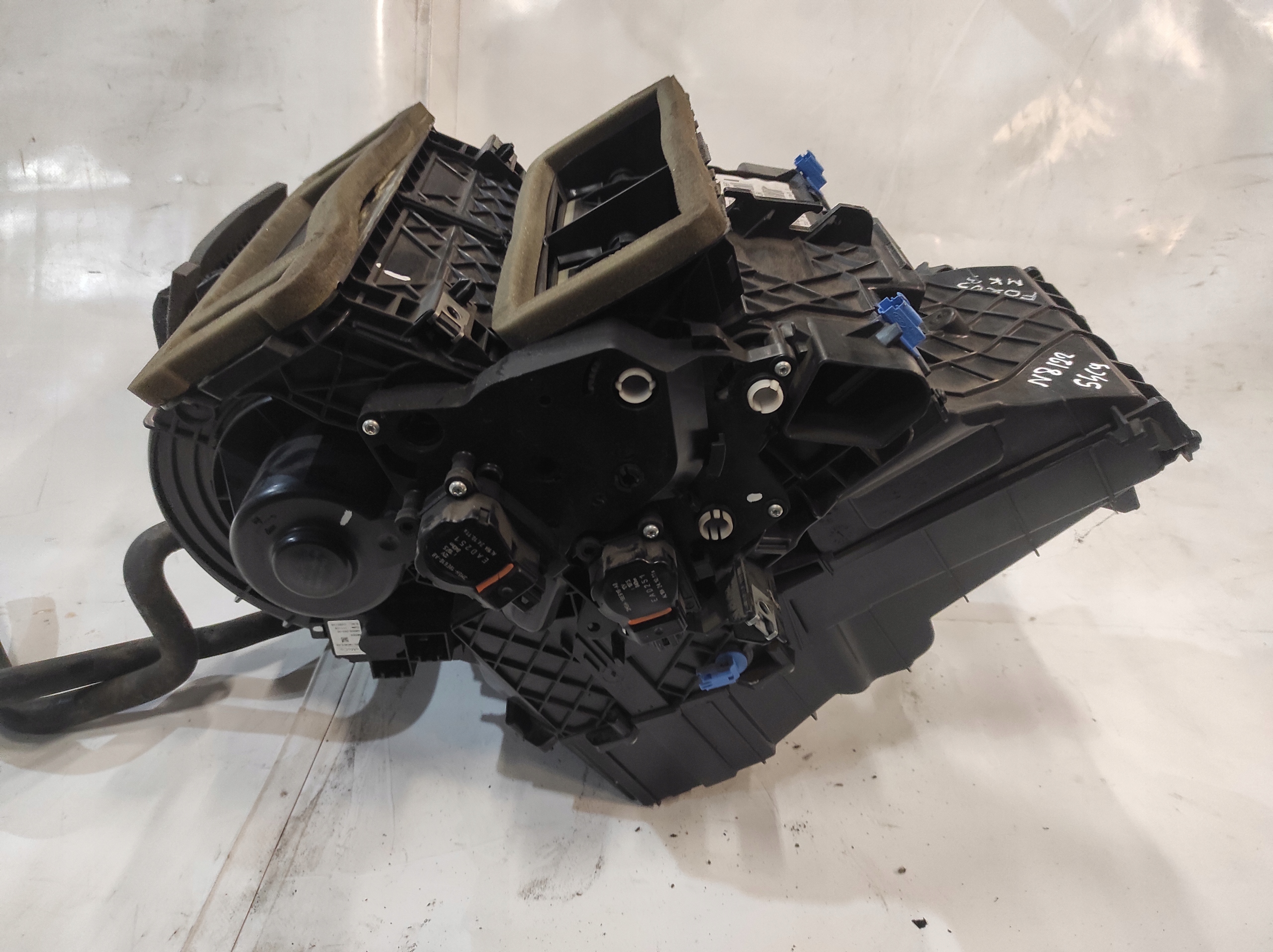 Ford Focus Mk3 ohřívač obal topení