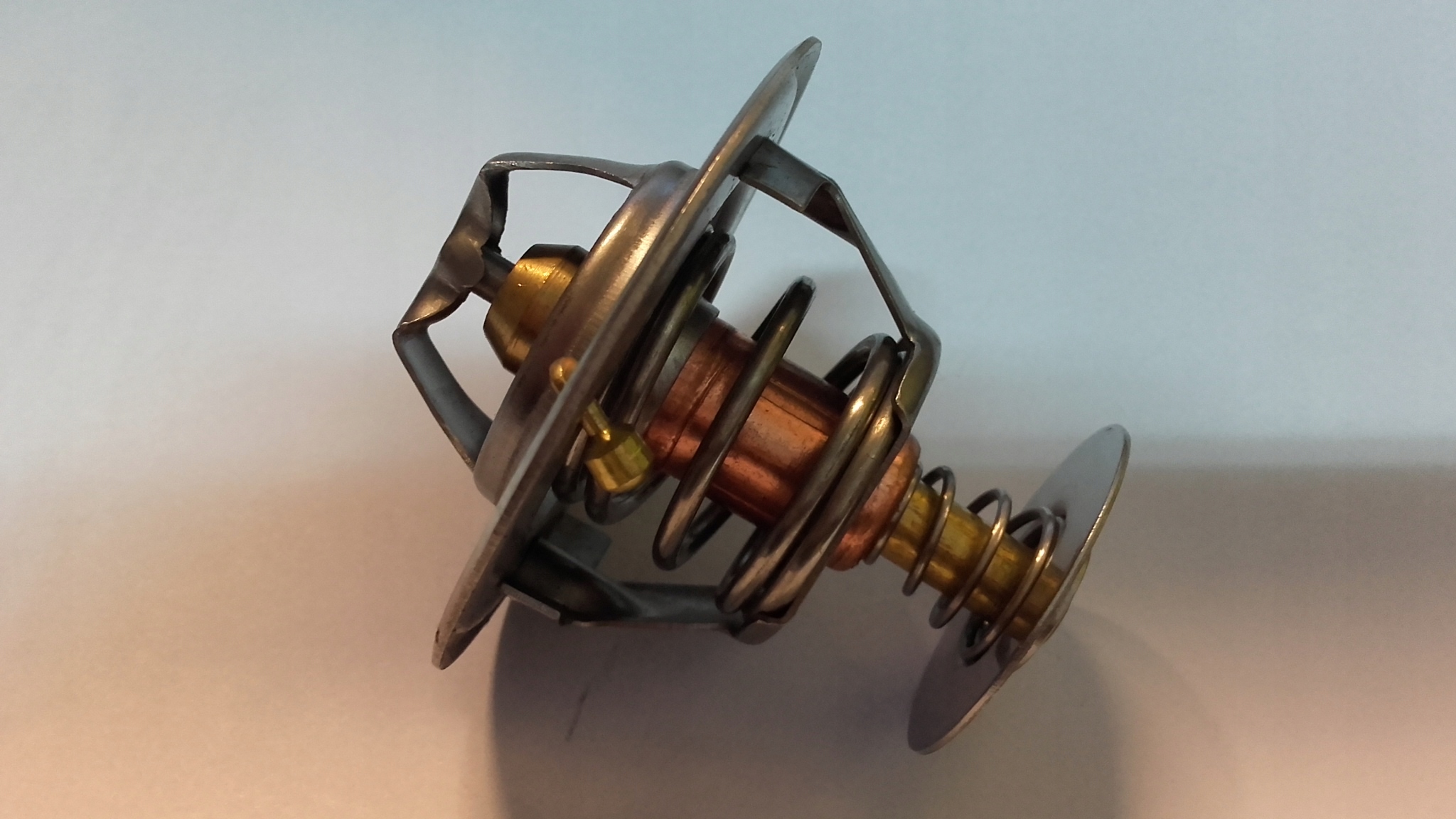 JCB CASE NEW HOLLAND CAT TERMOSTAT 82C LUBLIN