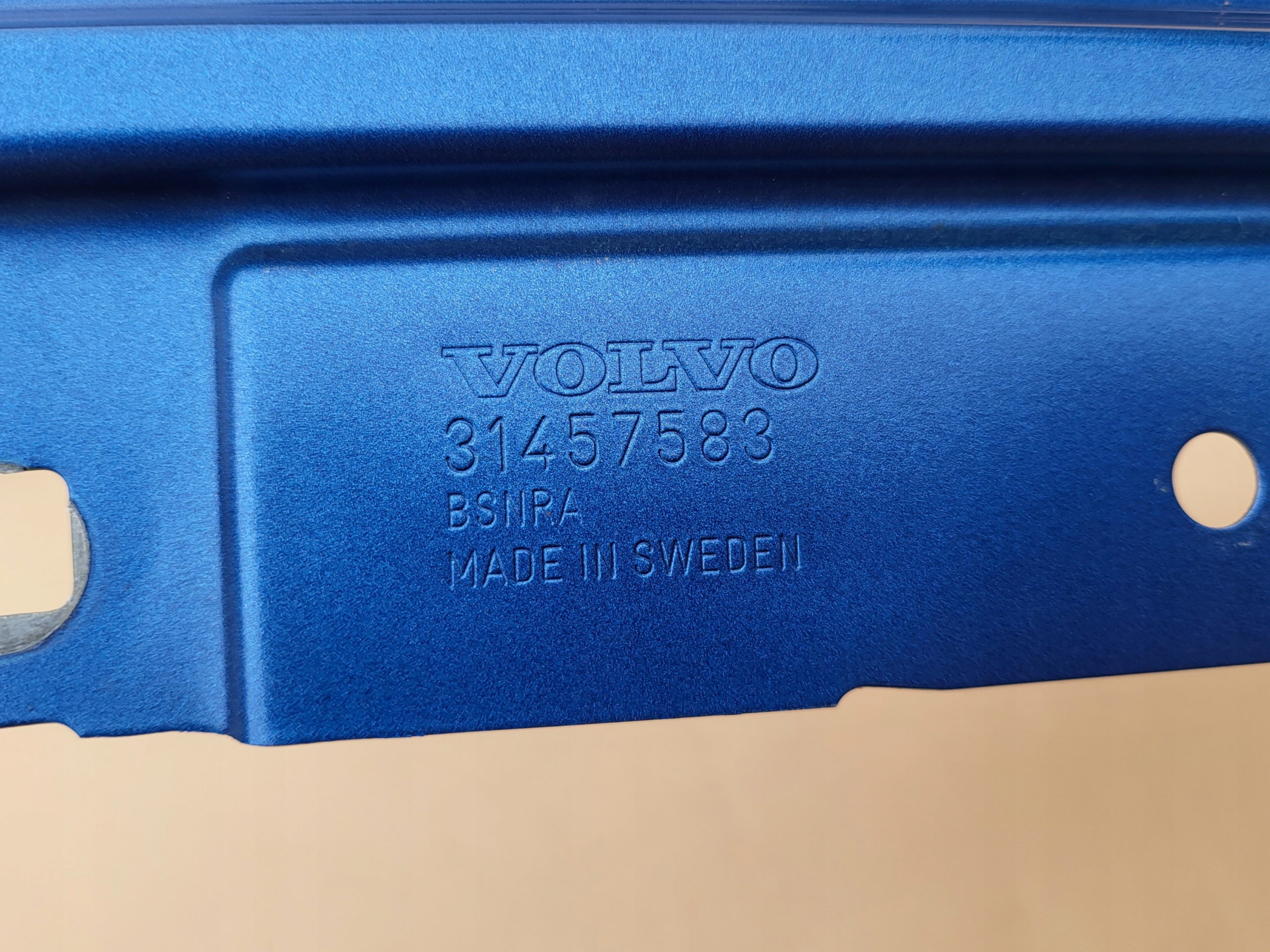sinistra parafango VOLVO XC40 spoiler-IN HYBRID colore 720