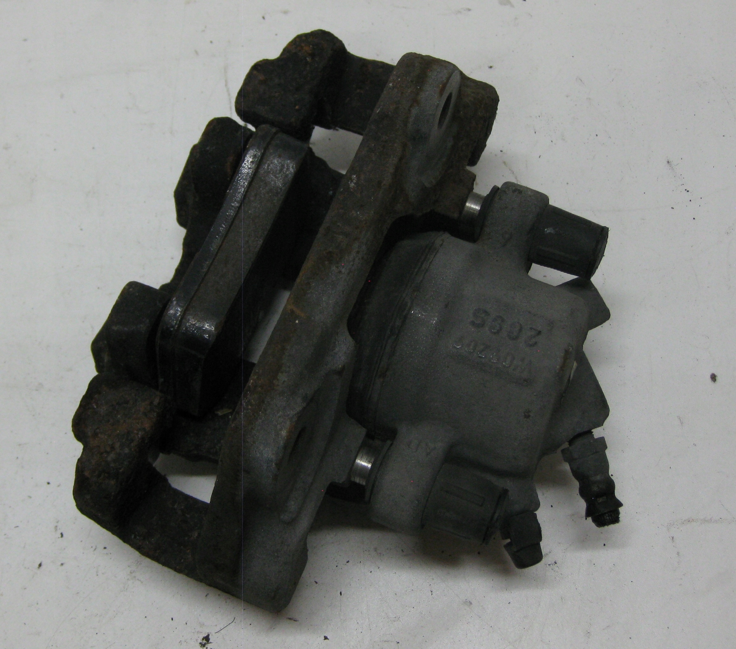 BMW E87 08R caliper brake left rear part