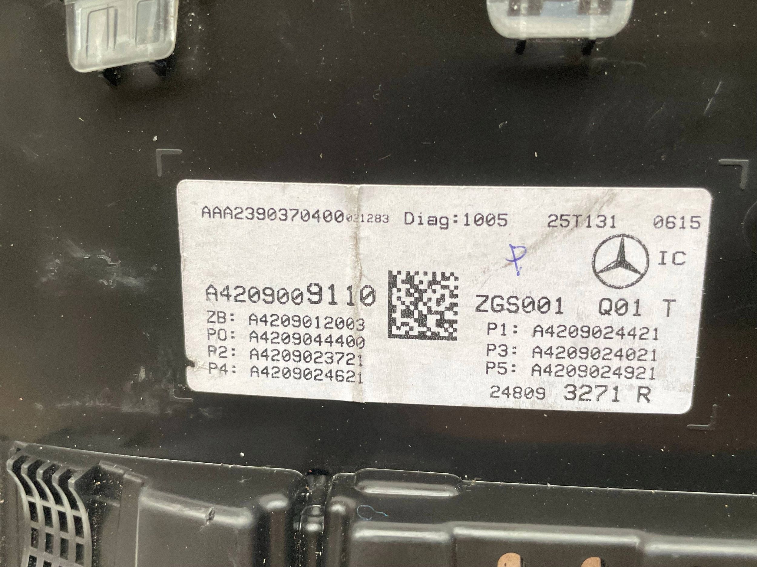 Mercedes-Benz Citan (420.6) 2024 A4209009110 clock dials !J