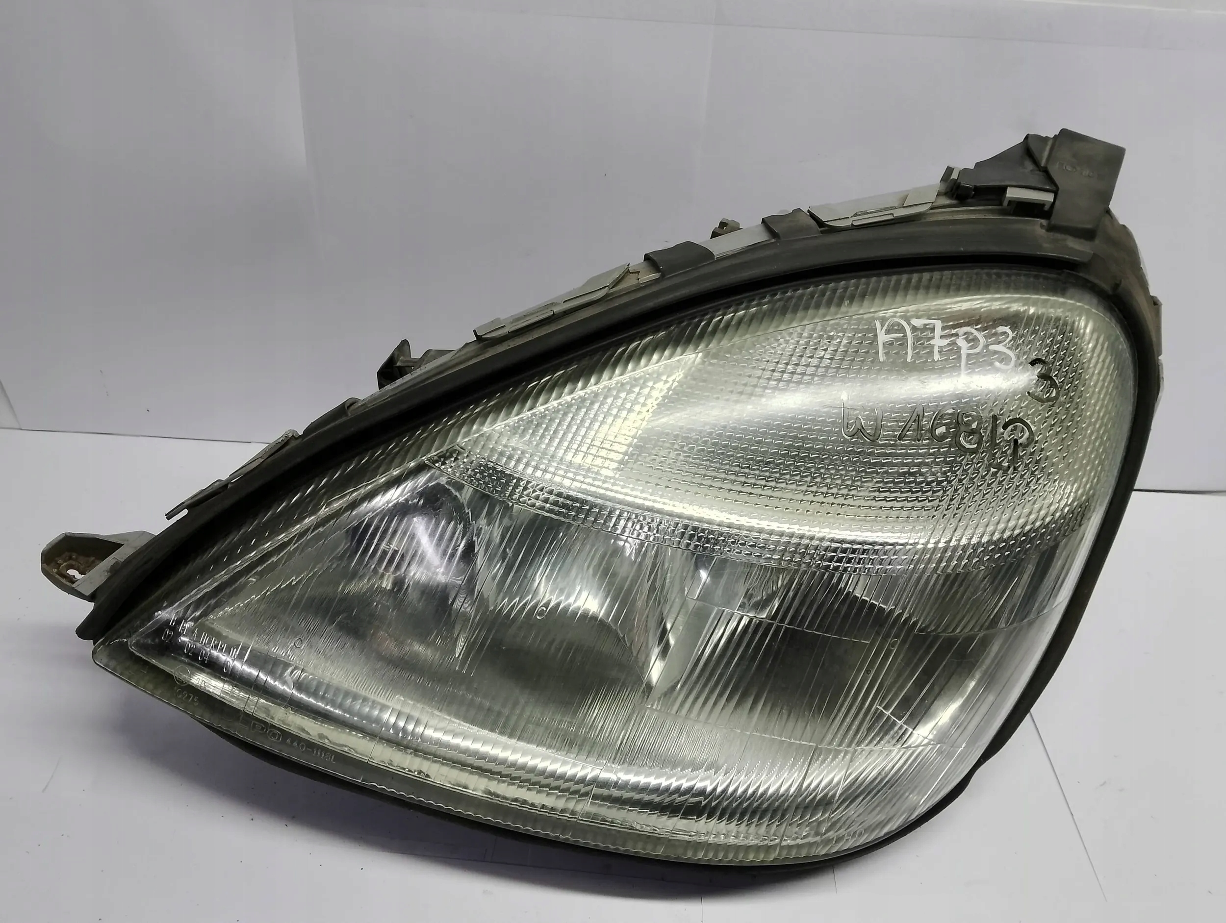 Mercedes-Benz A W168 2001 lights front 084401118L