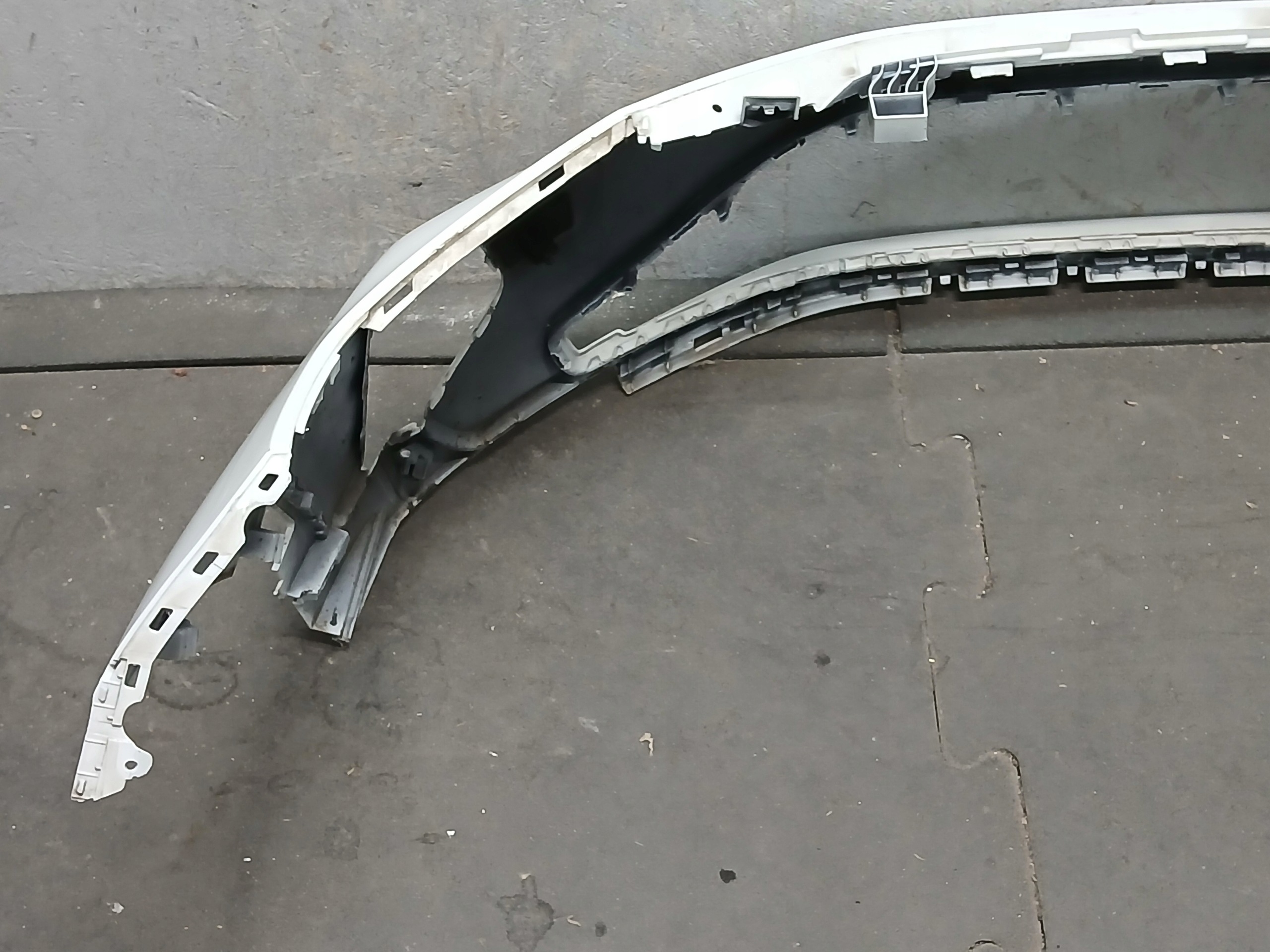 nárazník předek VW TAIGO 2G7