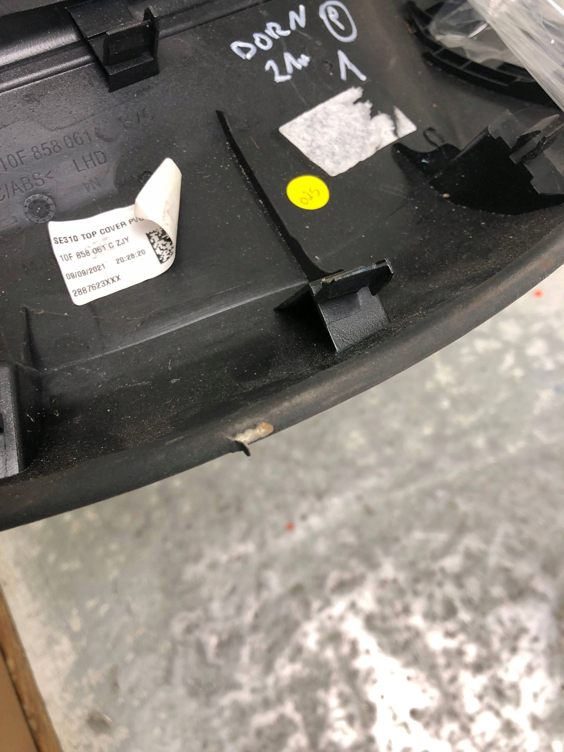 Blende Abdeckung DEKOR konsole CUPRA BORN 10F858061C