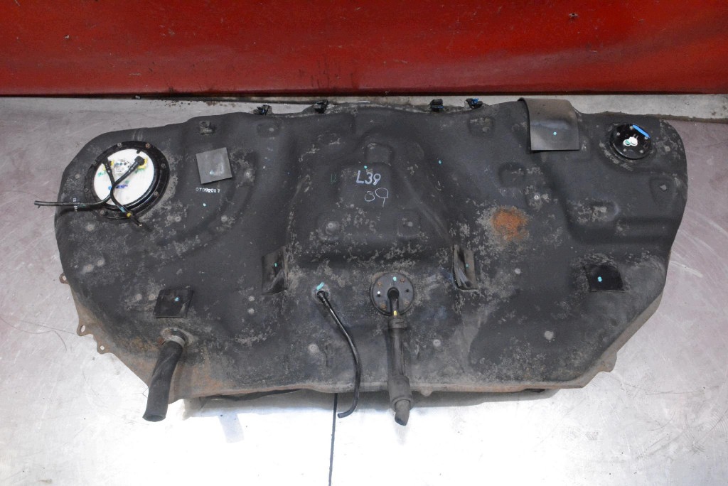 Behälter kraftstofftank des Kraftstoffsbehälters LEXUS LS 4 IV LS600H 5.0 V8 HYBRID 438 KM 06-09