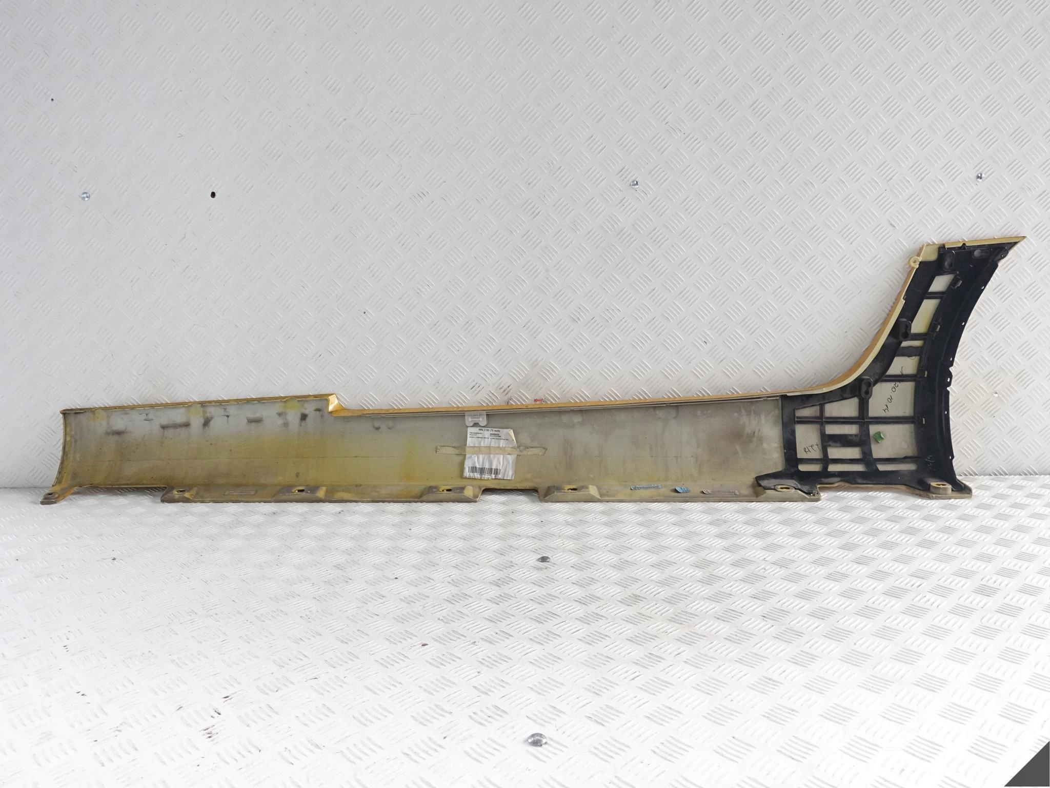 MERCEDES AMG GT 190 moulding threshold+support right