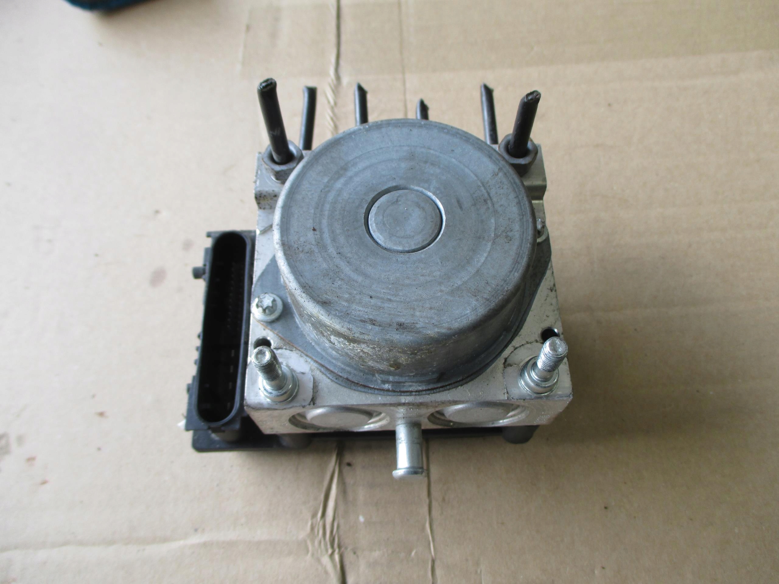 НІССАН ПРИМІТКА 06-12 НАСОС АБС 265800518