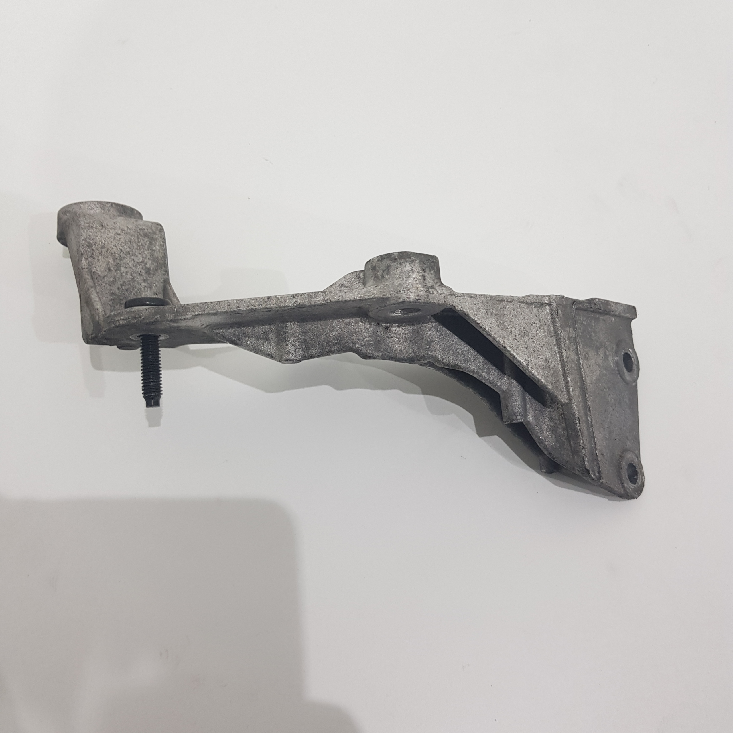 110019707R - ЛАПА ВОДОНАГРЕВАТЕЛЯ OPEL MOVANO 2.3 CDTI