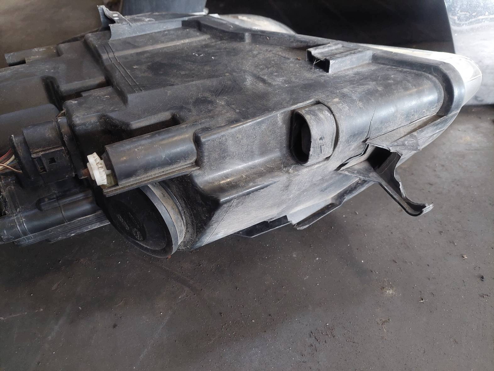 complete front bonnet bumper light VOLKSWAGEN PASSAT B6 LC9X