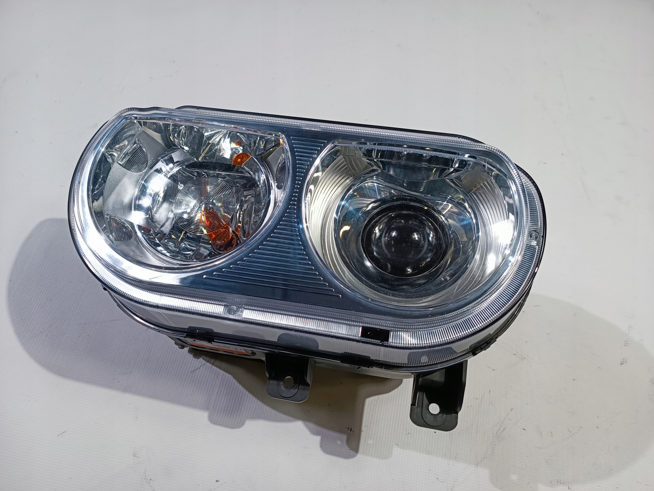 light front left xenon Dodge Challenger 2008-2014