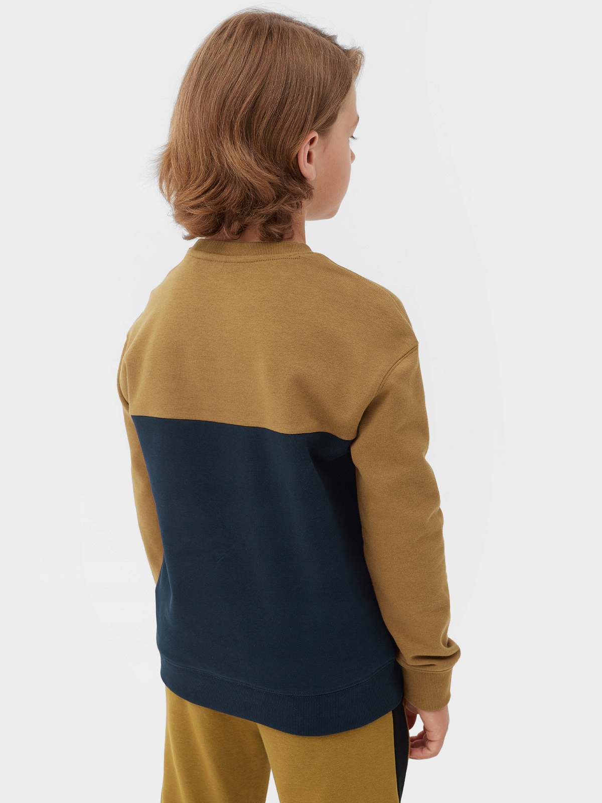 4F BLUZA CHŁOPIĘCA DRESOWA SPORTOWA NIEROZPINANA EAN (GTIN) 5904698468775