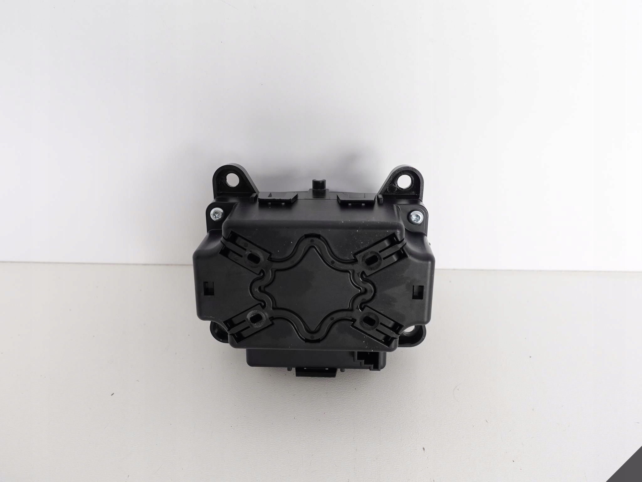 MERCEDES CLS C218 X218 POKRETLO switch PANEL