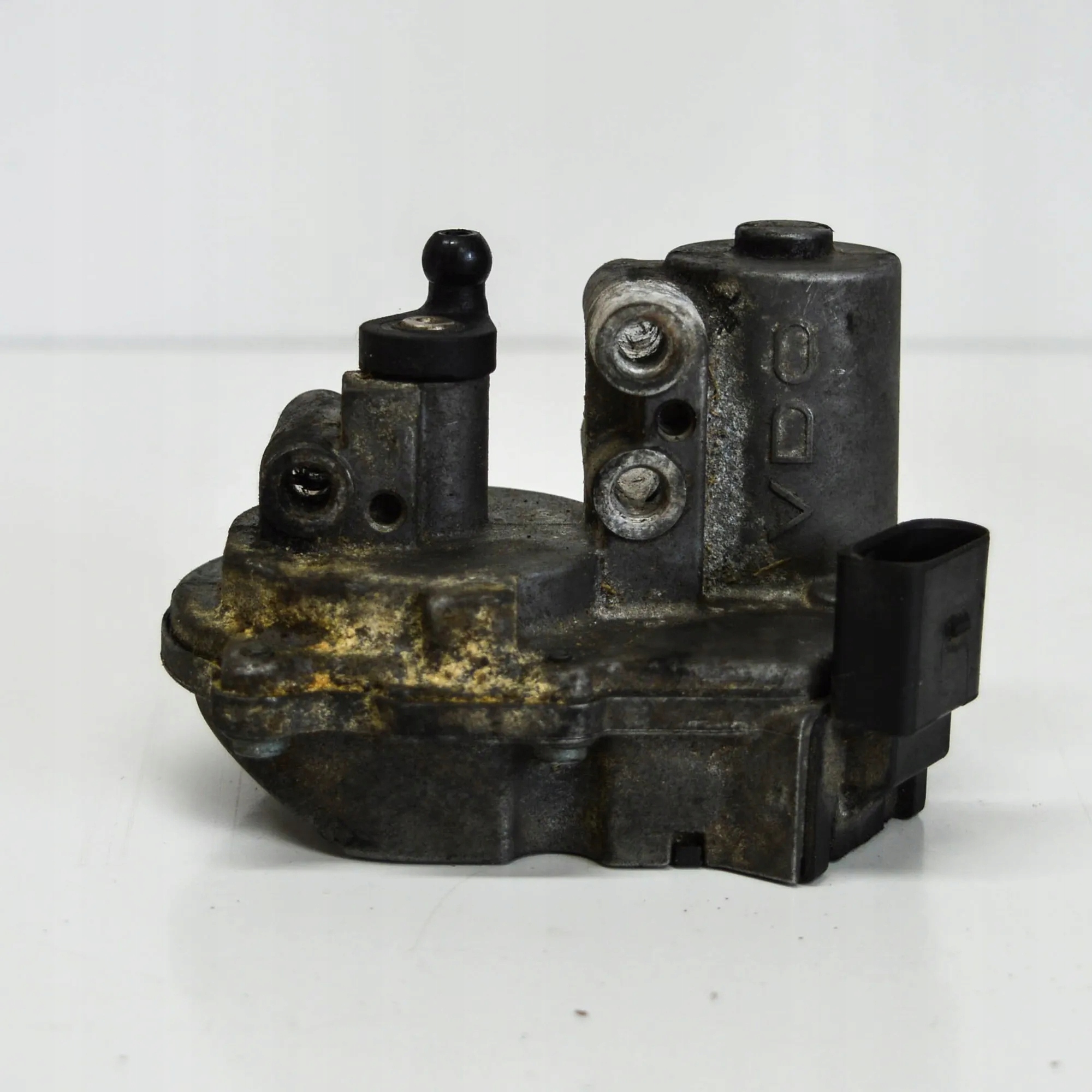 Motor KLAPEK der Ansaugbrücke AUDI A6 AVANT (4F5, C6) 059129086M