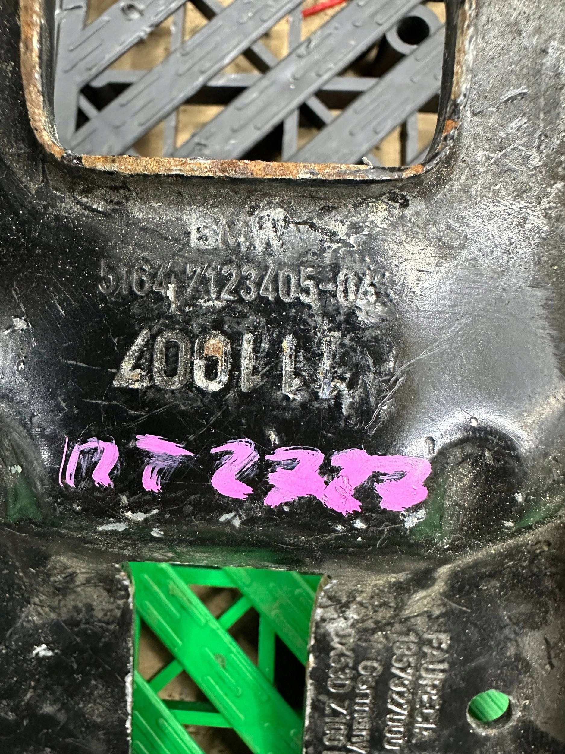 Serrure capot BMW 1 E81 E87 7123405