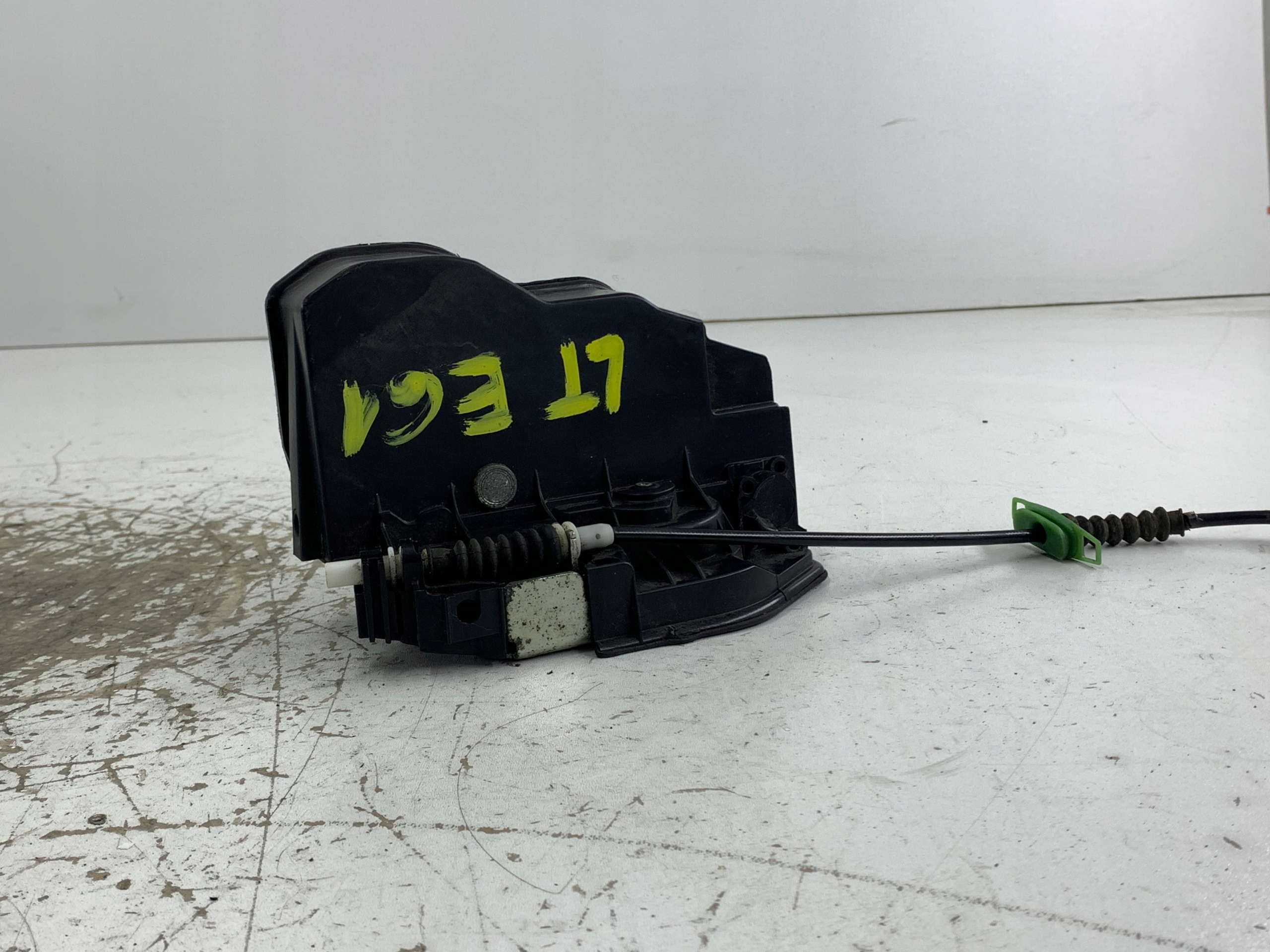 BMW E60 E61 lock door left rear part 7202147