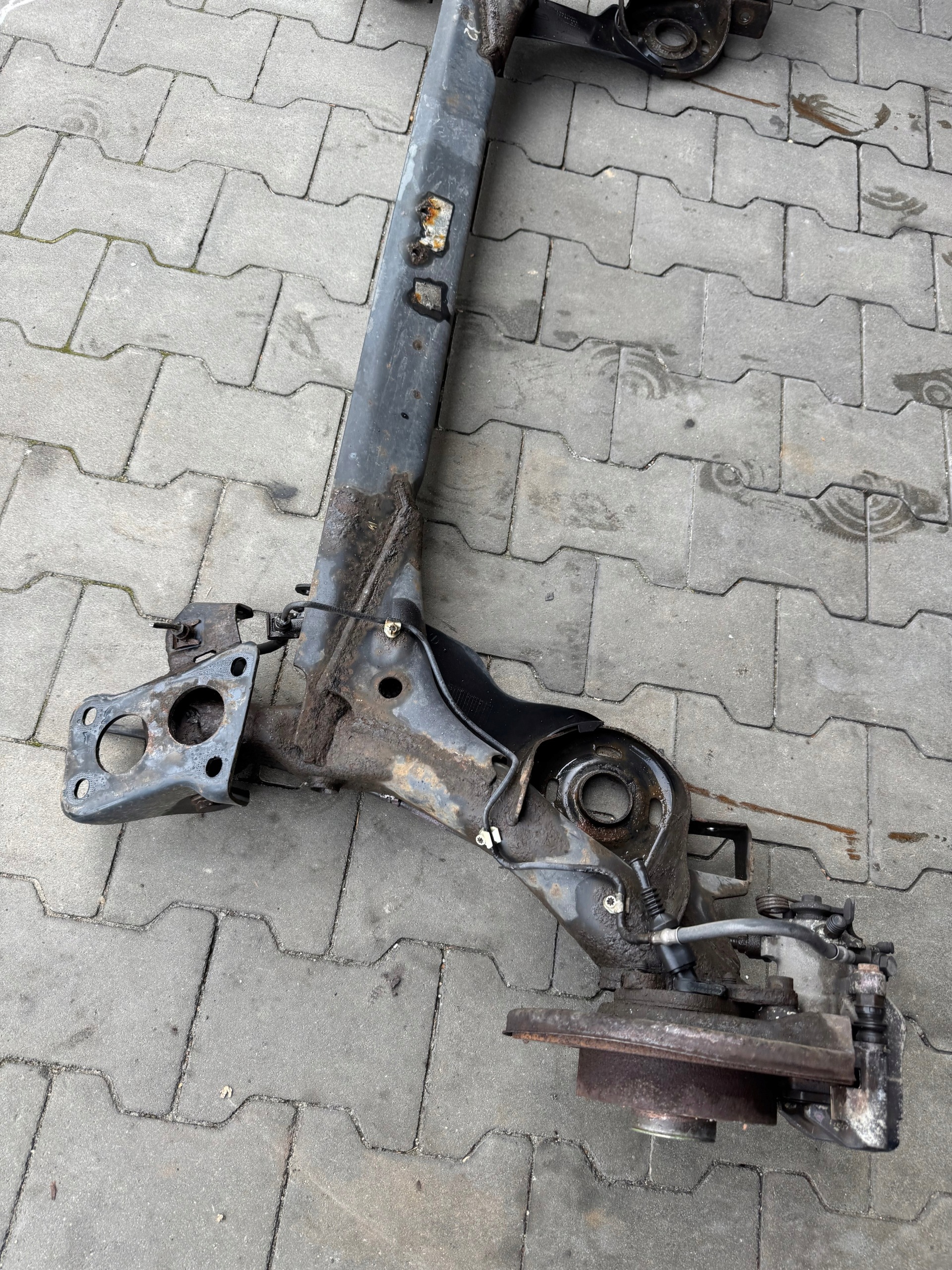 SEAT LEON 1 and TOLEDO II OCTAVIA and A3 8L GOLF IV TT sider axis springing rear part