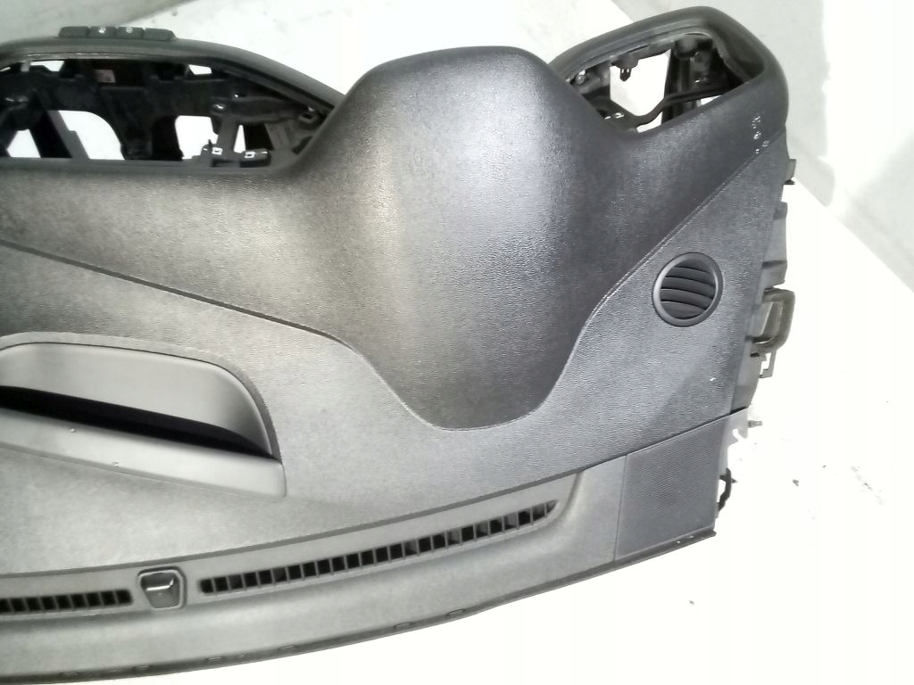 Kia Ceed II 2 dashboard instrument panel console 84710A2000W